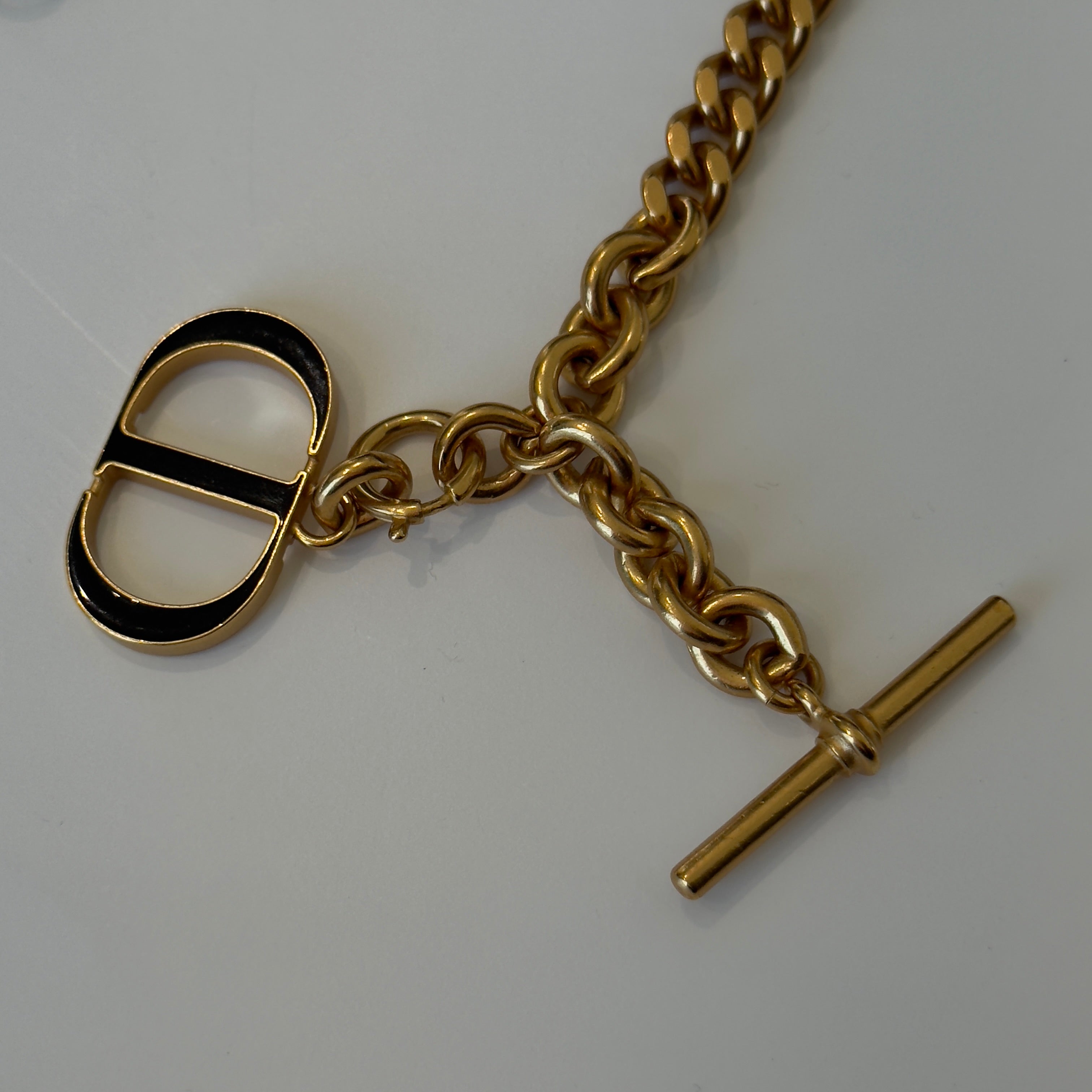 Dior Toggle Etoile Necklace - Queen May