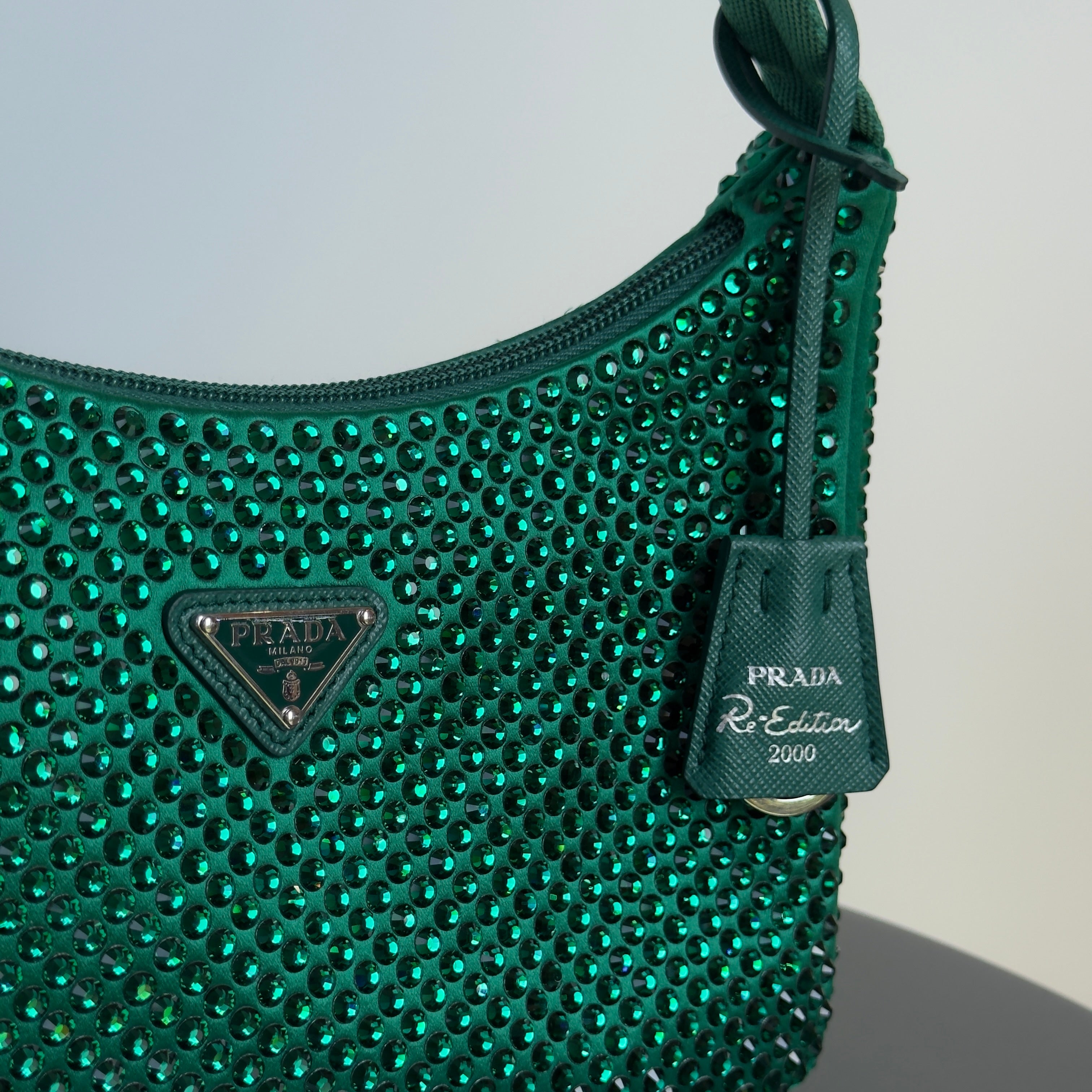 Prada Saffiano Leather Re-Edition 2000 - Queen May