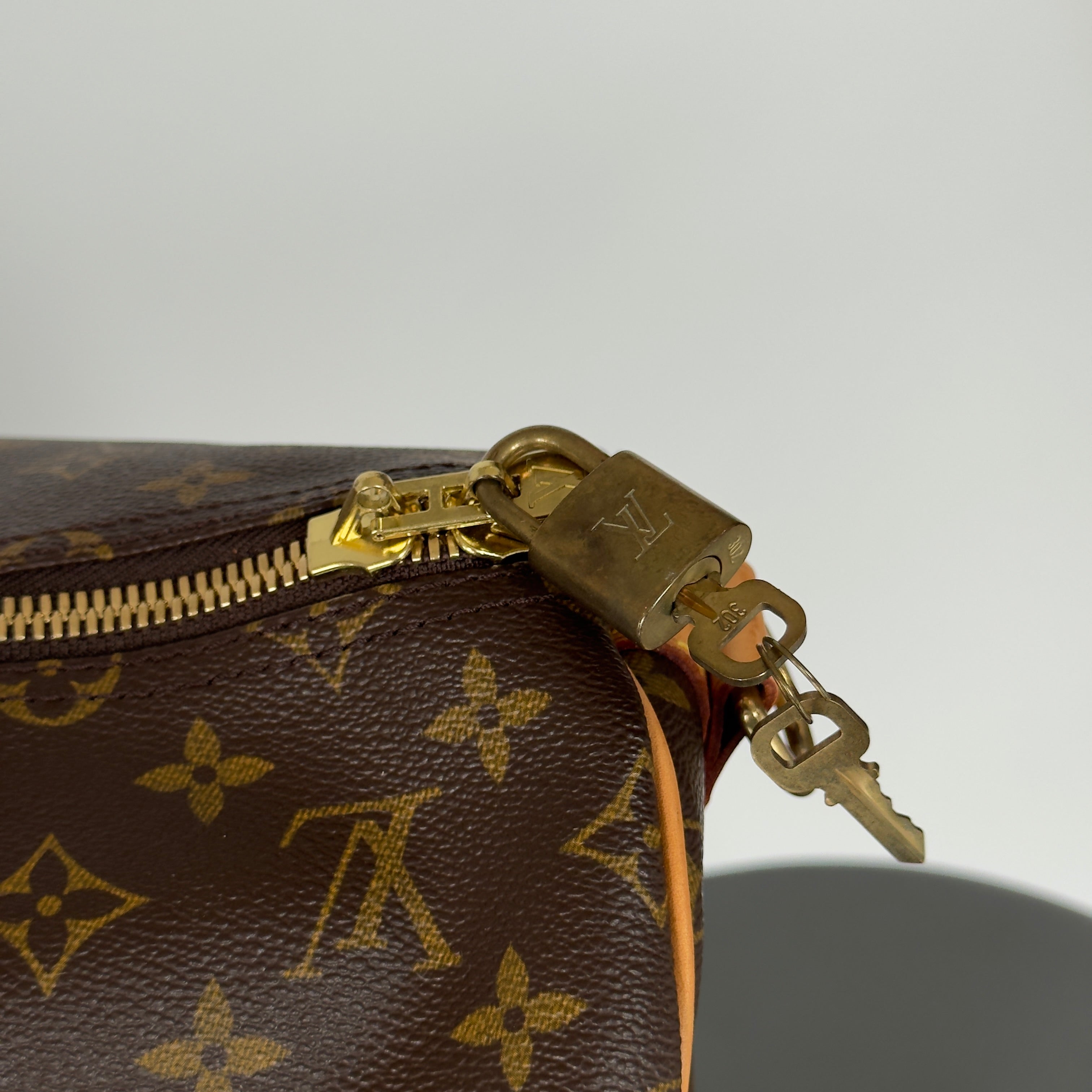 Louis Vuitton Monogram Keepall Bandouliere 55 - Queen May