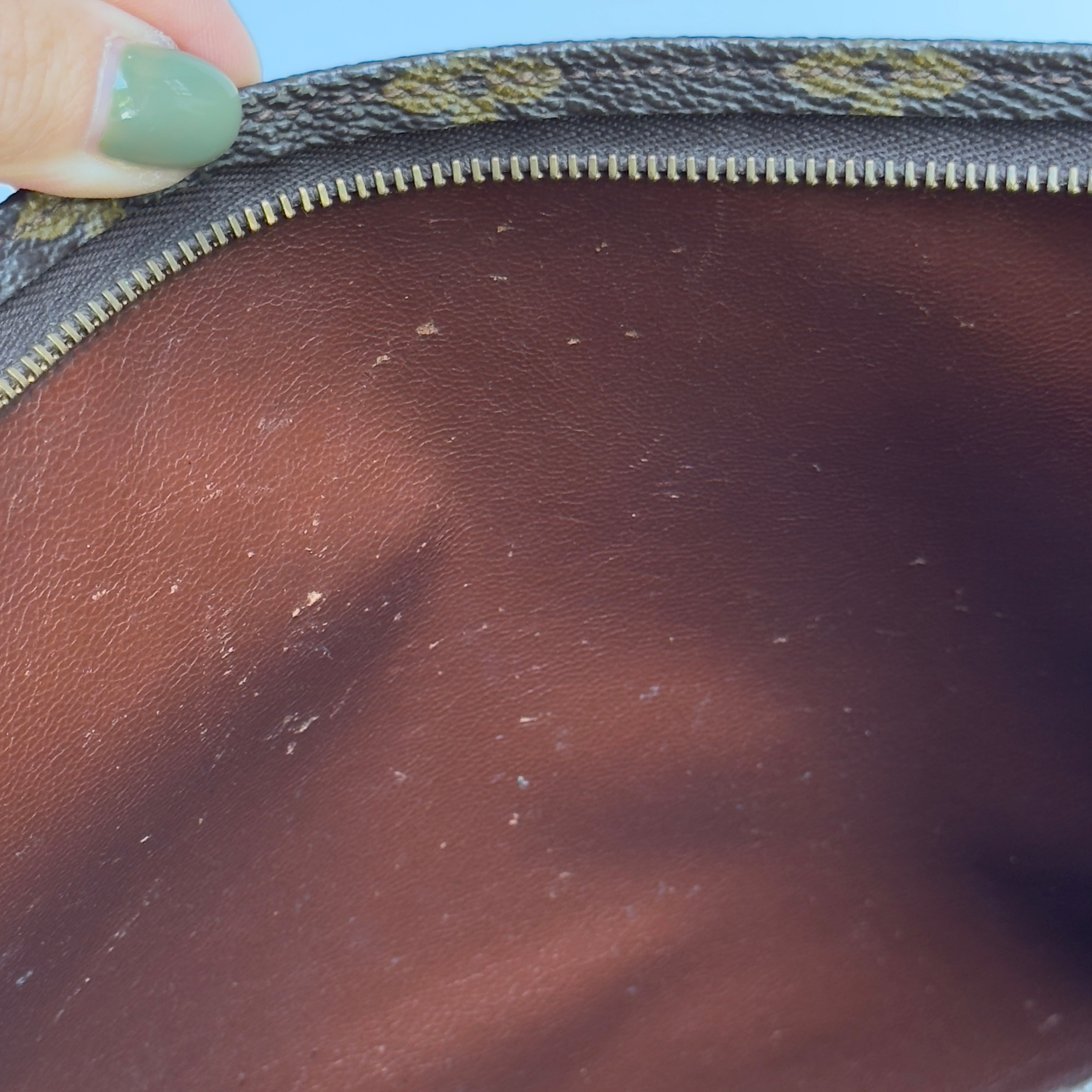 Vintage Louis Vuitton Monogram Toiletry Pouch 26 - Queen May