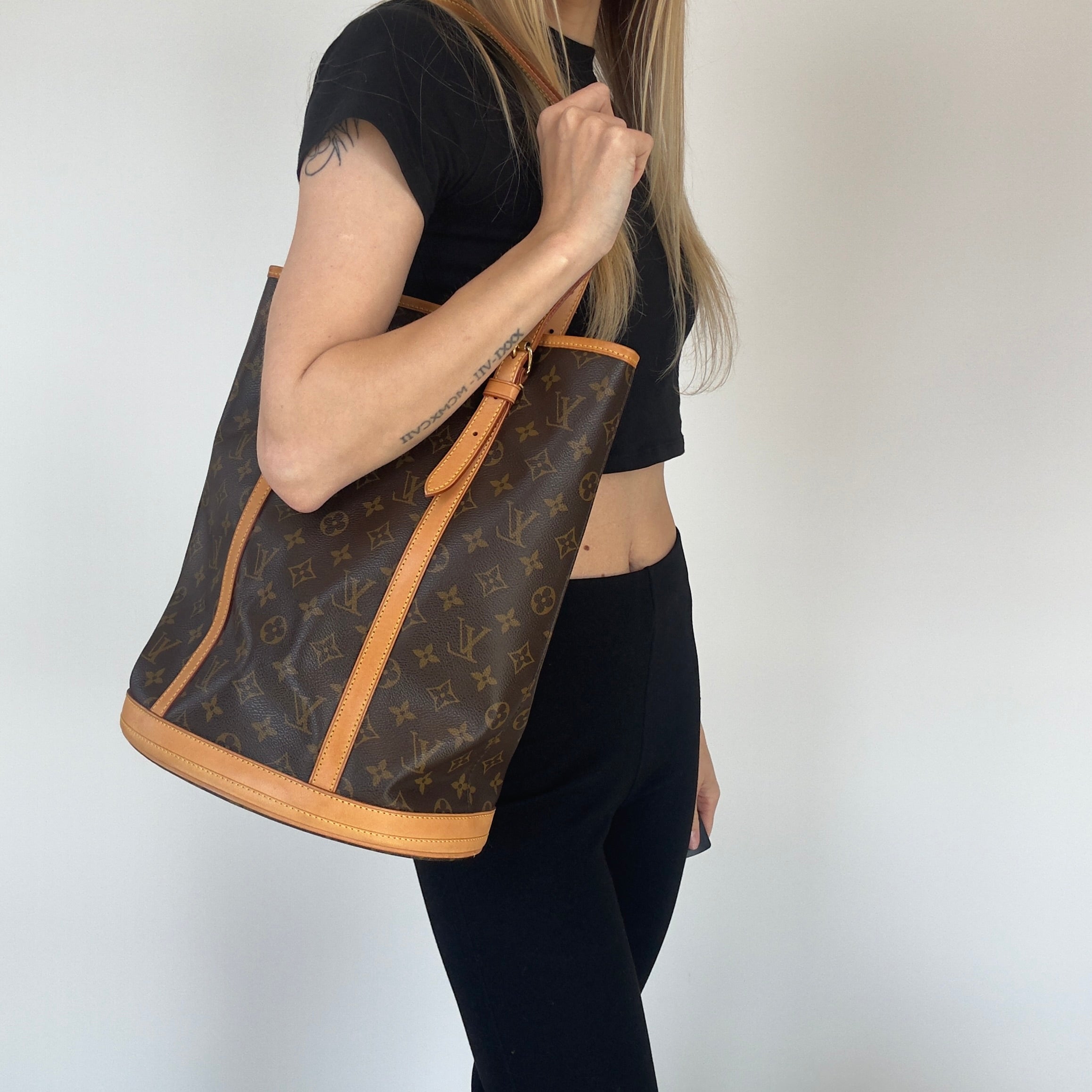 Louis Vuitton Marais Bucket Bag GM With Pouch - Queen May