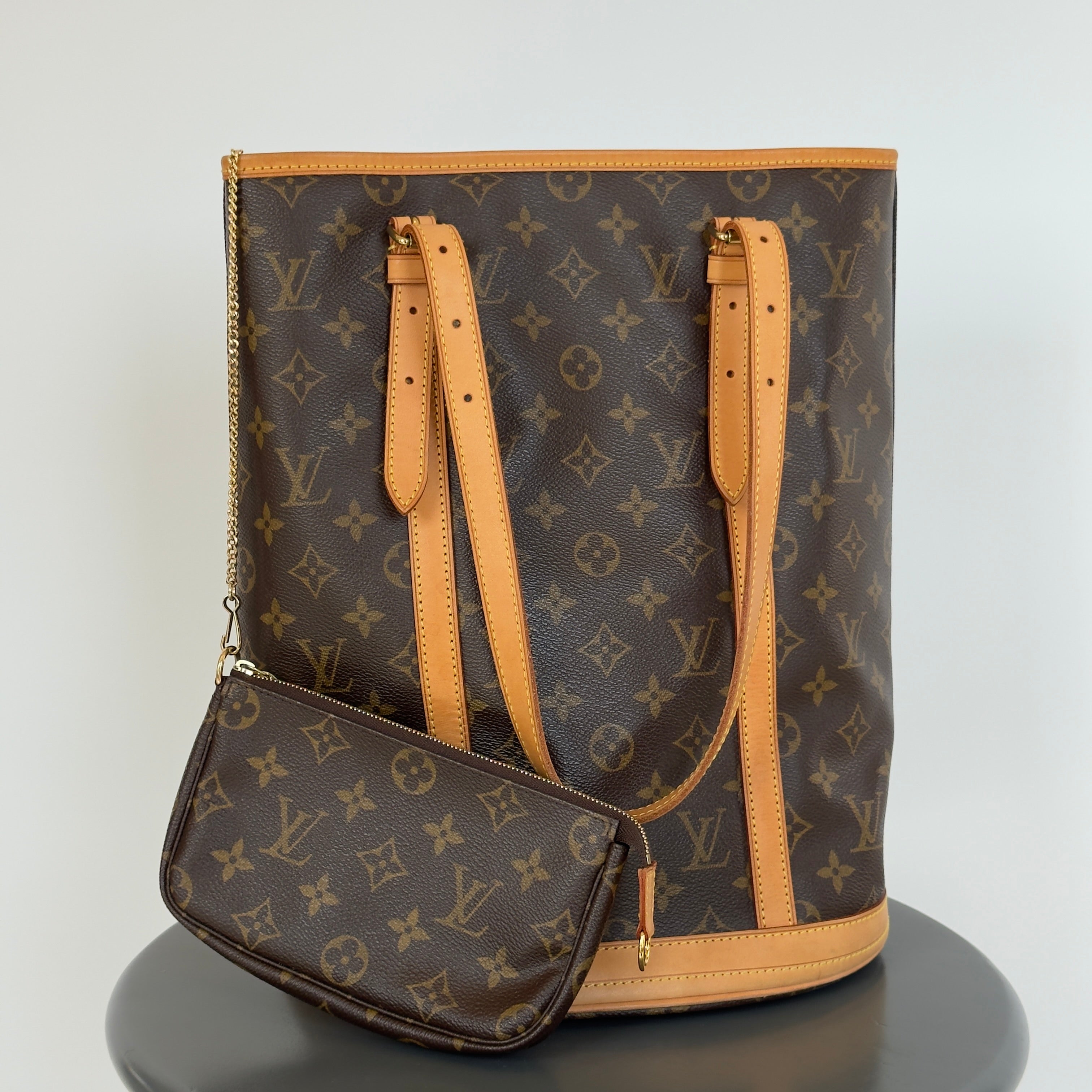 Louis Vuitton Marais Bucket Bag GM With Pouch - Queen May