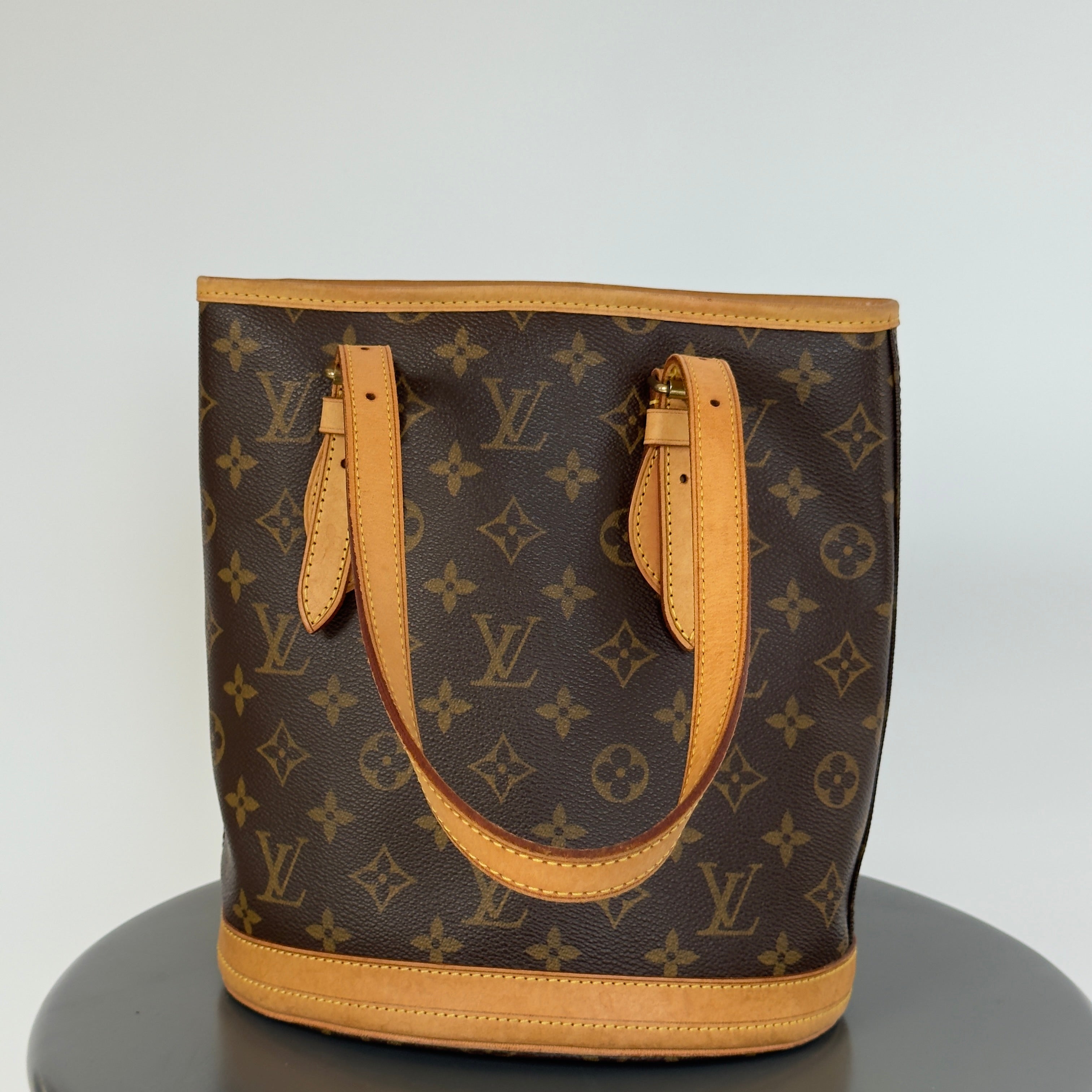Louis Vuitton Monogram Marais Petite Bucket Bag PM With Pouch - Queen May