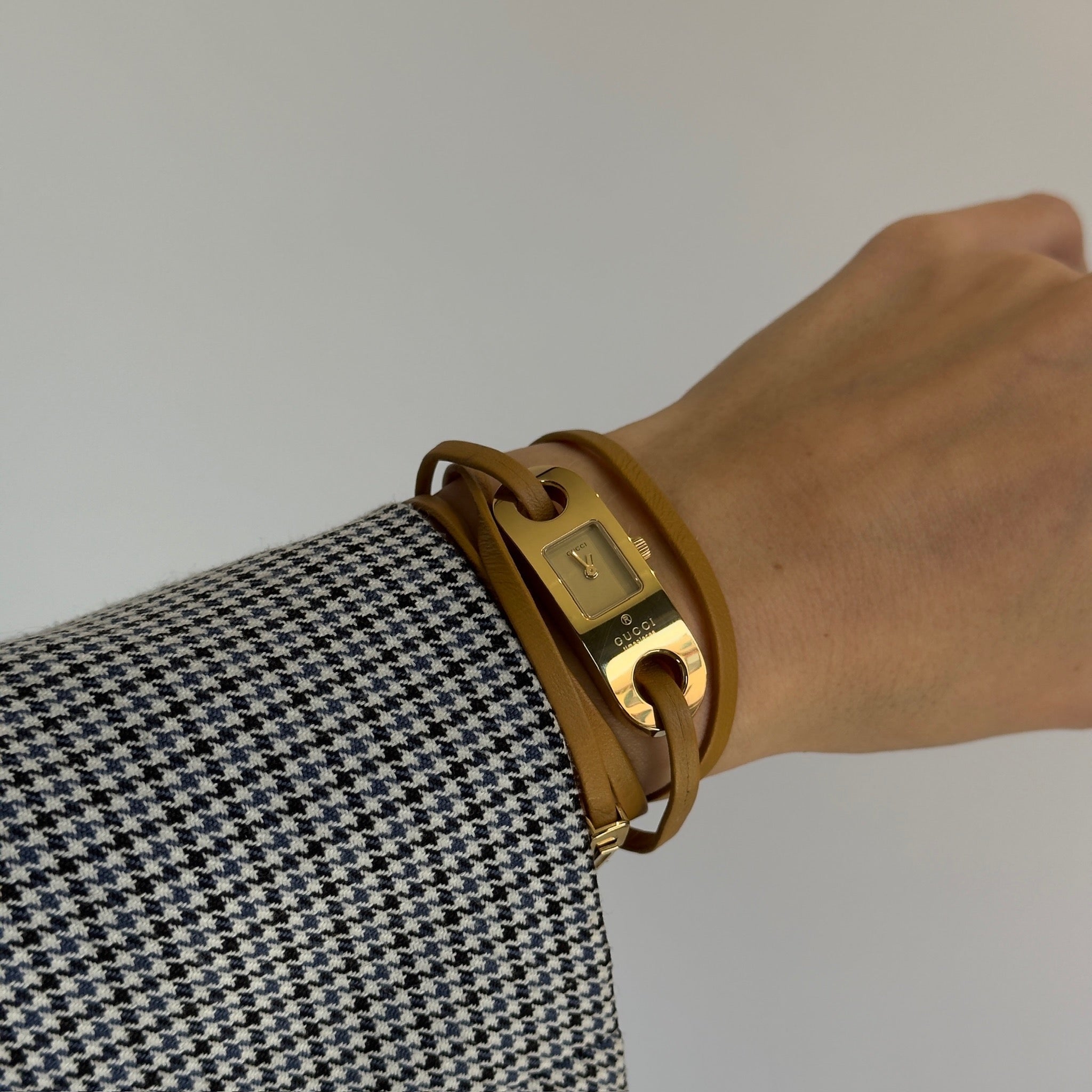 Gucci 6100L Leather Wrap Watch - Queen May