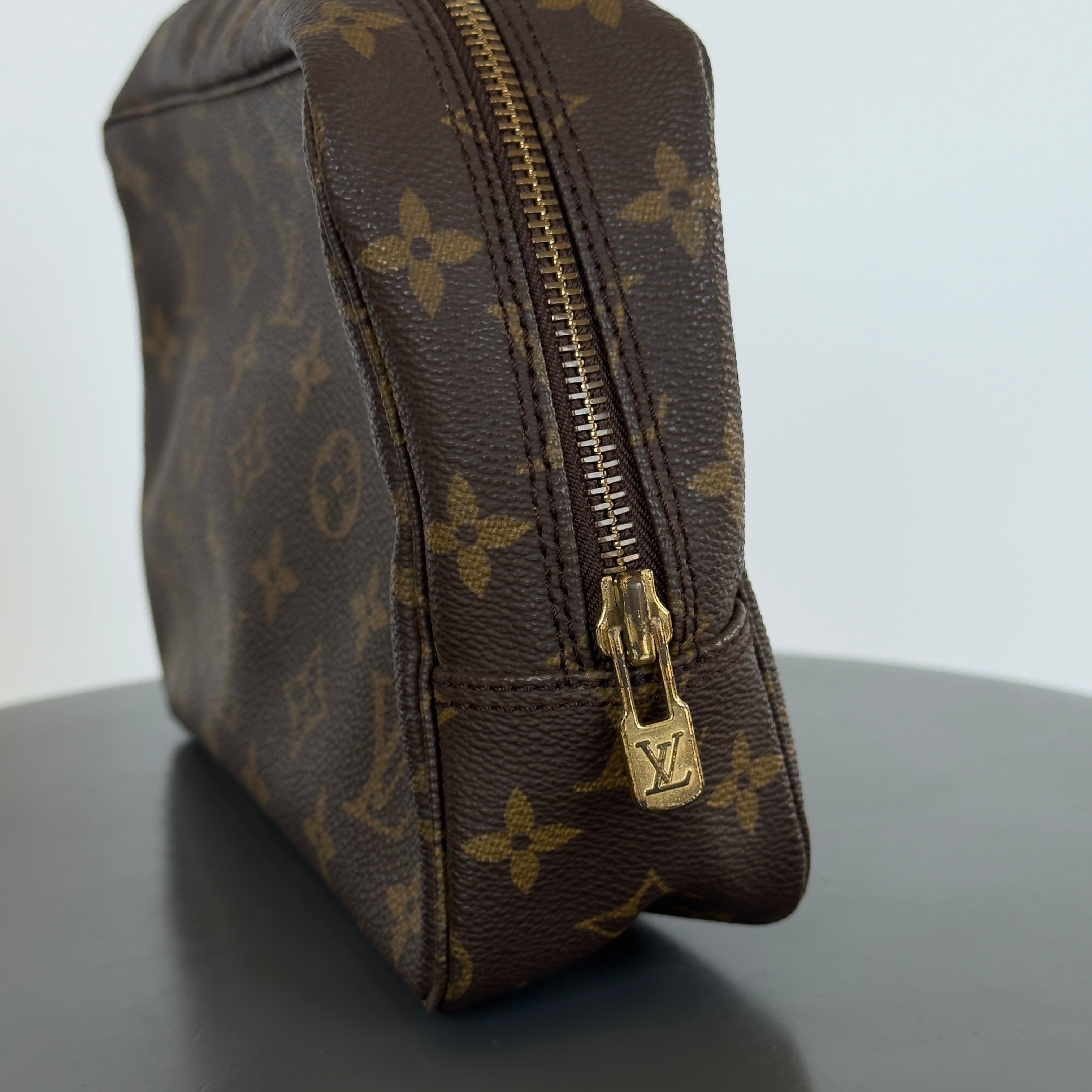 Louis Vuitton Trousse Monogram Toiletry 23 - Queen May