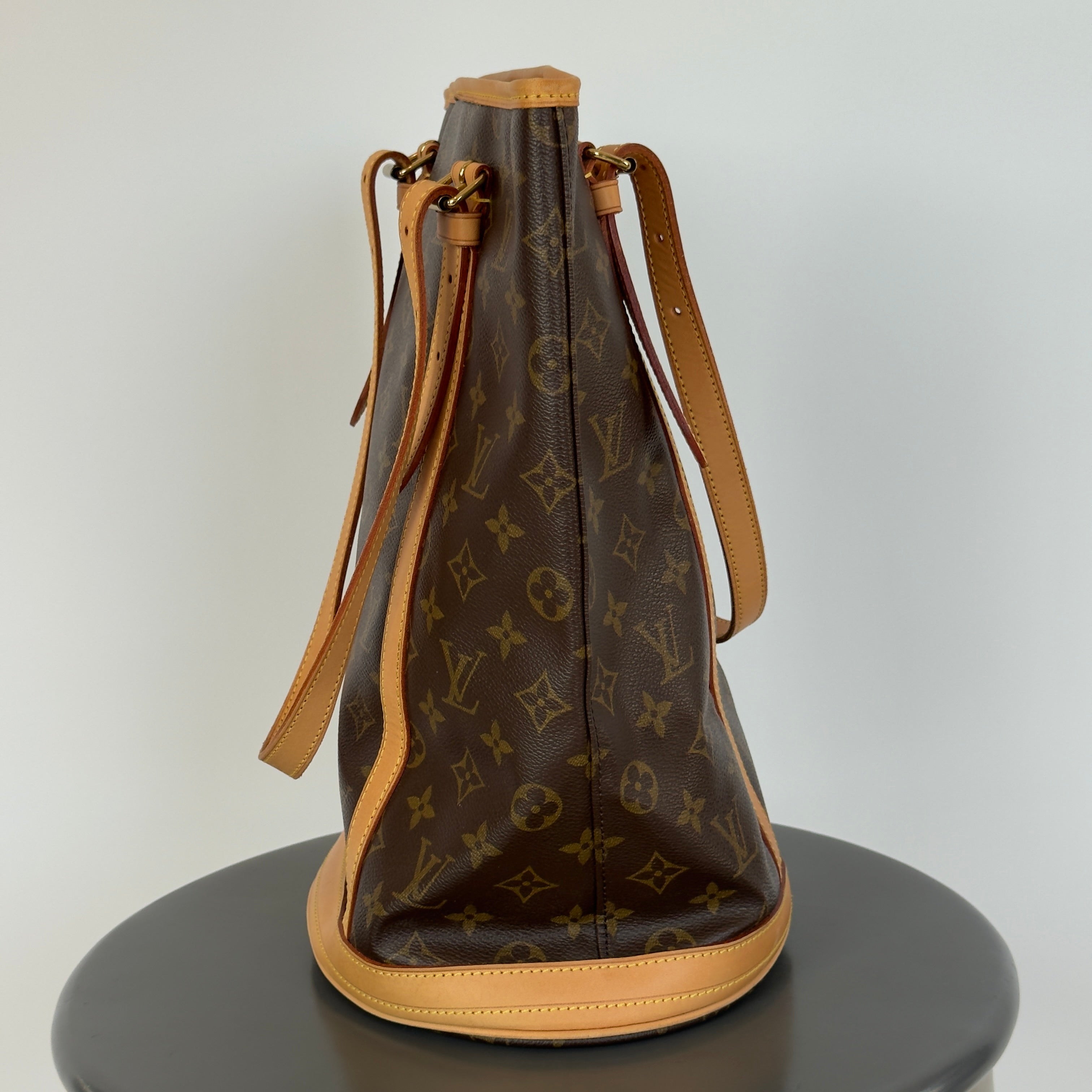 Louis Vuitton Monogram Marais Bucket Bag GM - Queen May