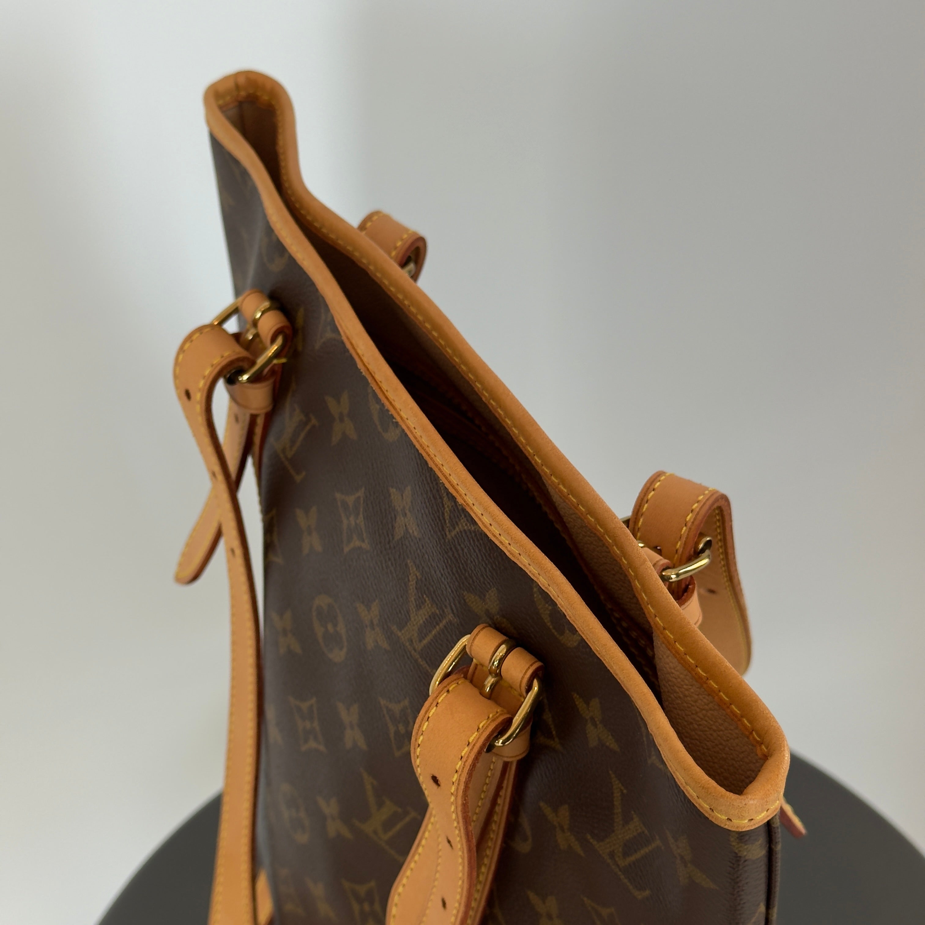 Louis Vuitton Monogram Marais Bucket Bag GM - Queen May