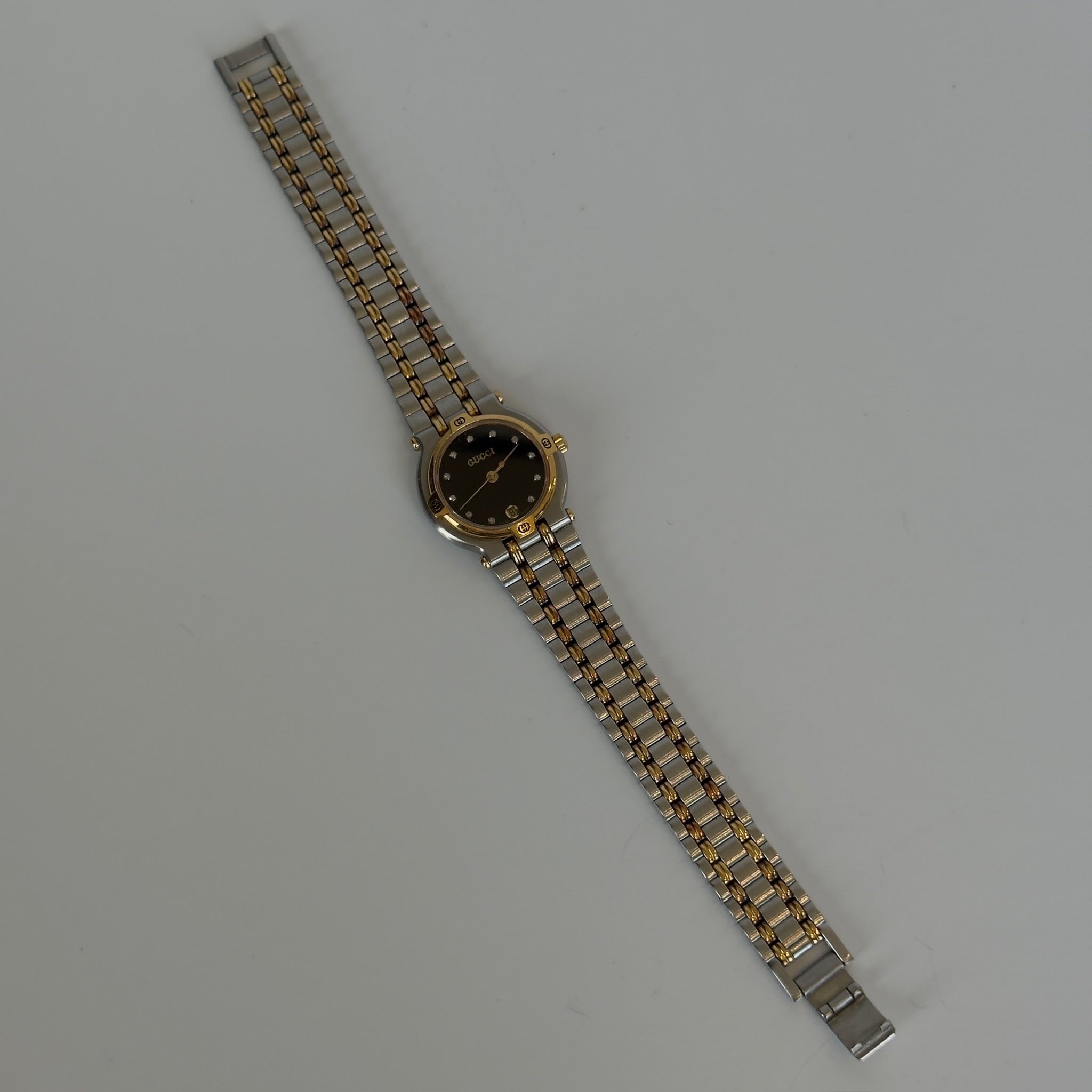 Vintage Gucci Date 9000L Two Tone Watch - Queen May