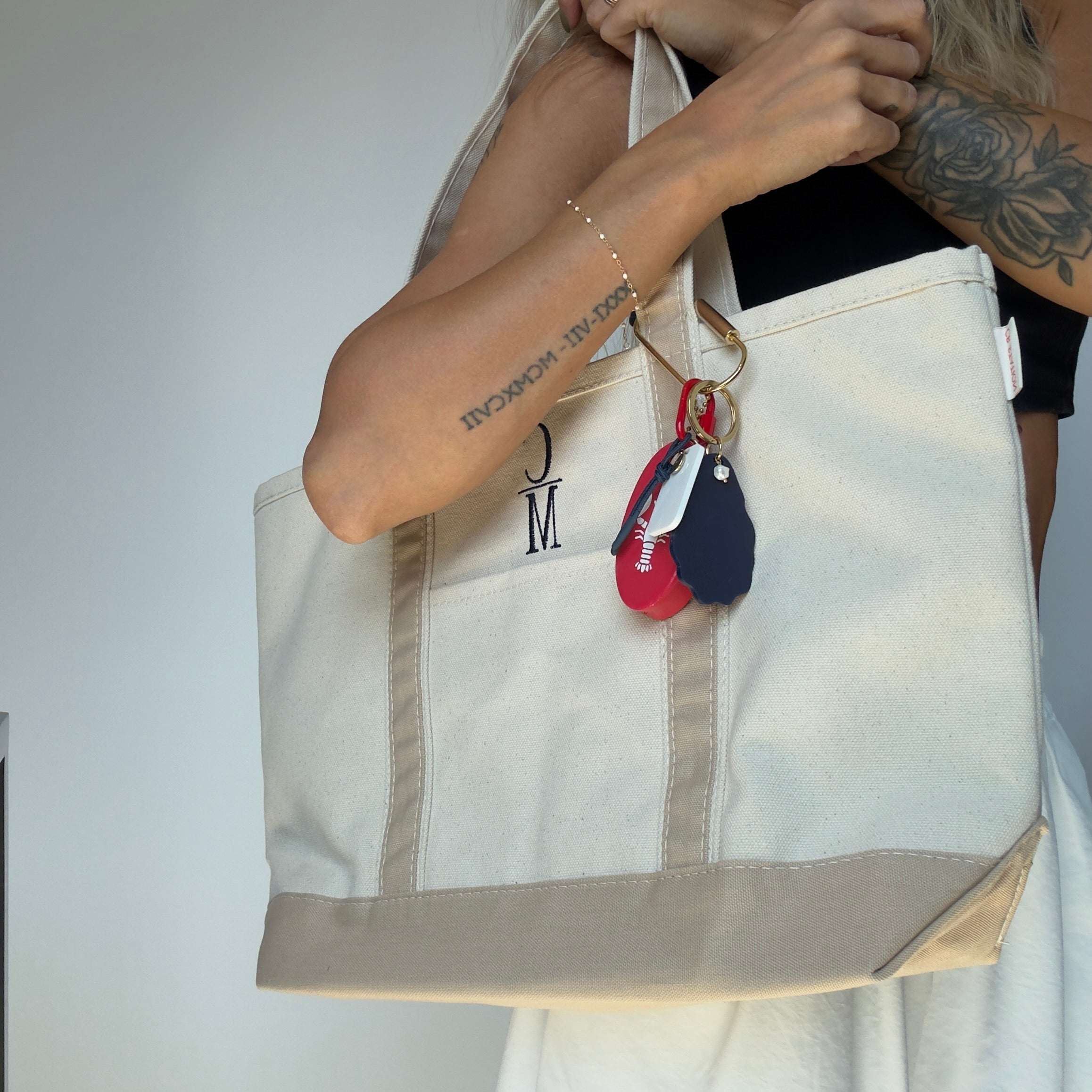 Embroidered Cape May Medium Canvas Boat Tote x Freshwater Curated Goods Bag Charms - Queen May