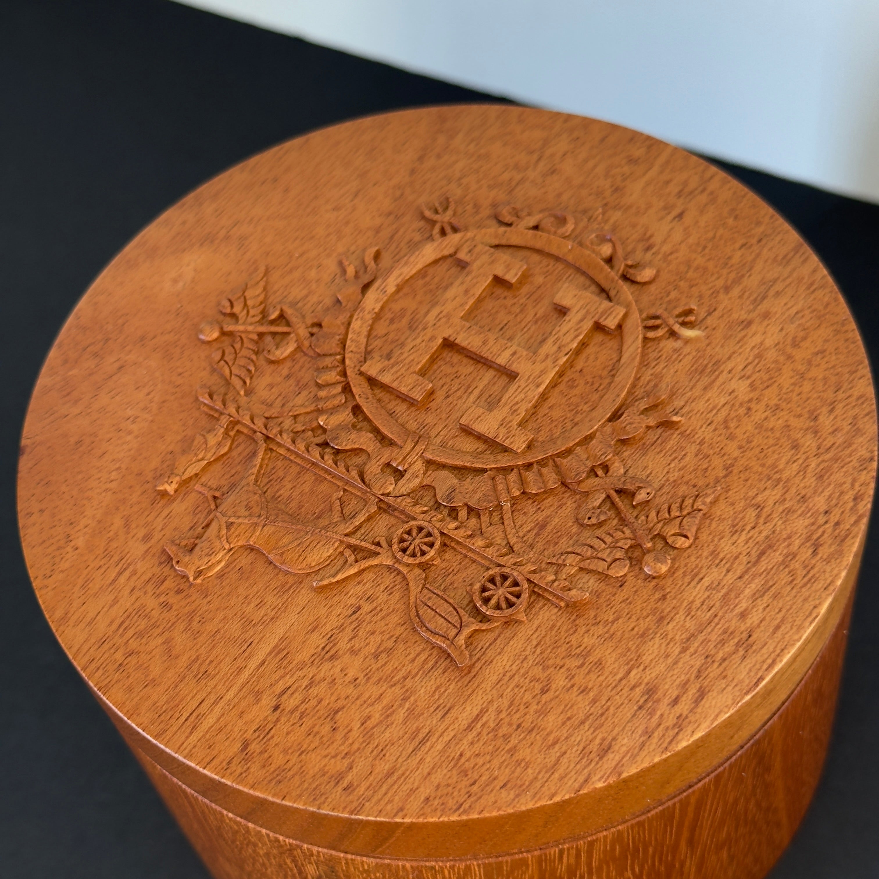 Hermes Ex-Libris Mahogany Twilly Box - Queen May