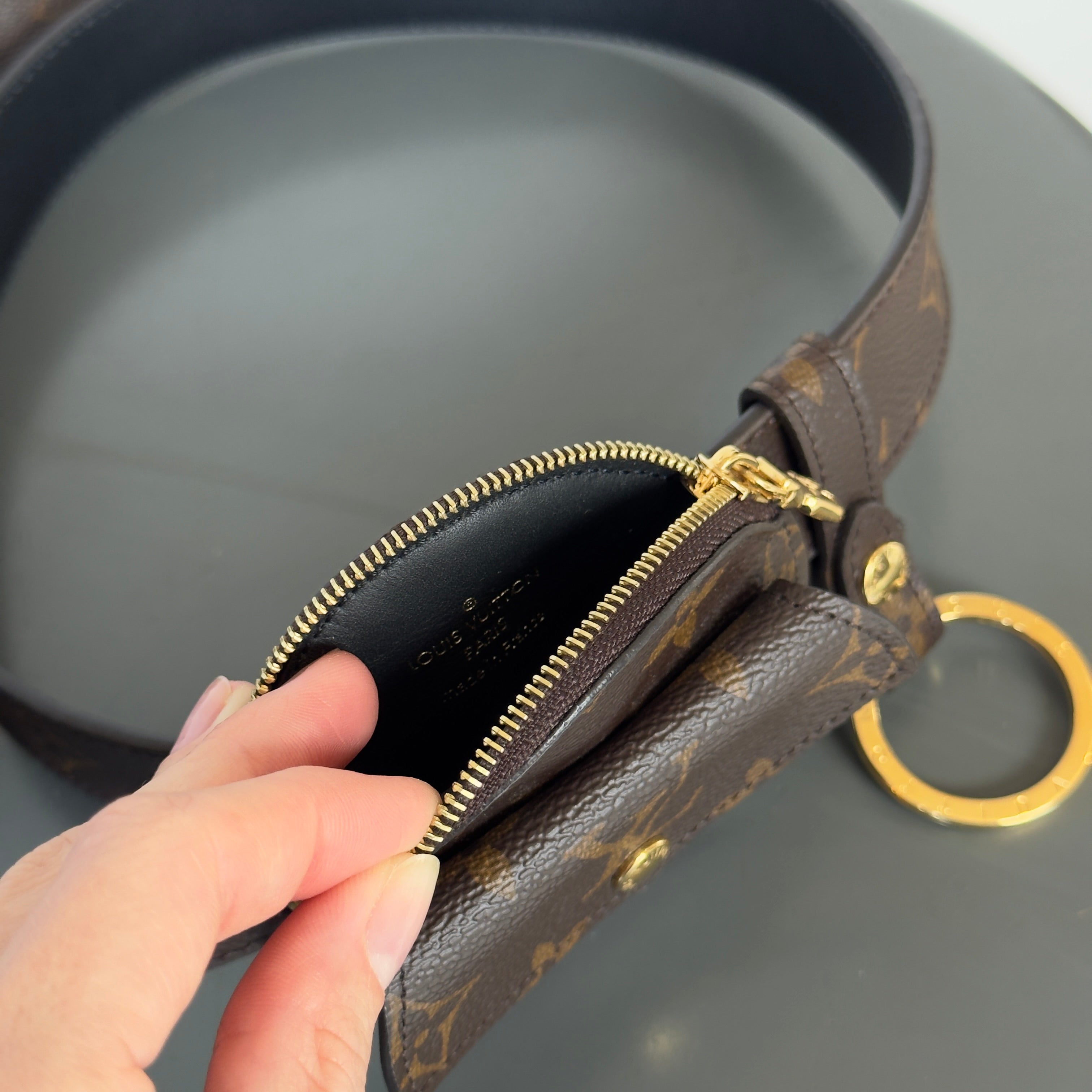 Louis Vuitton Daily Multi Pocket 30mm Belt Size 90cm - Queen May