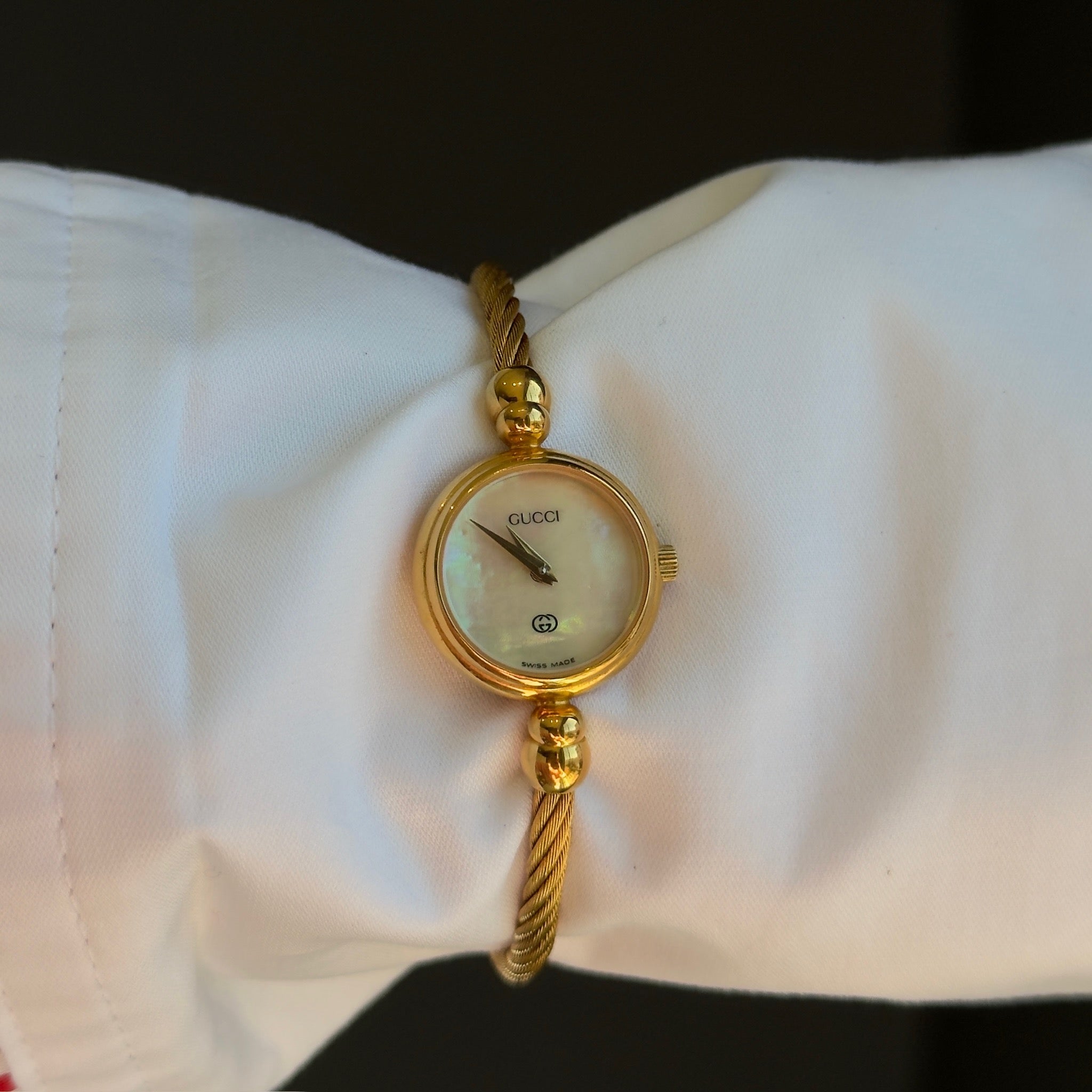 Gucci 20mm Mother Of Pearl Rope Bangle Watch - Queen May