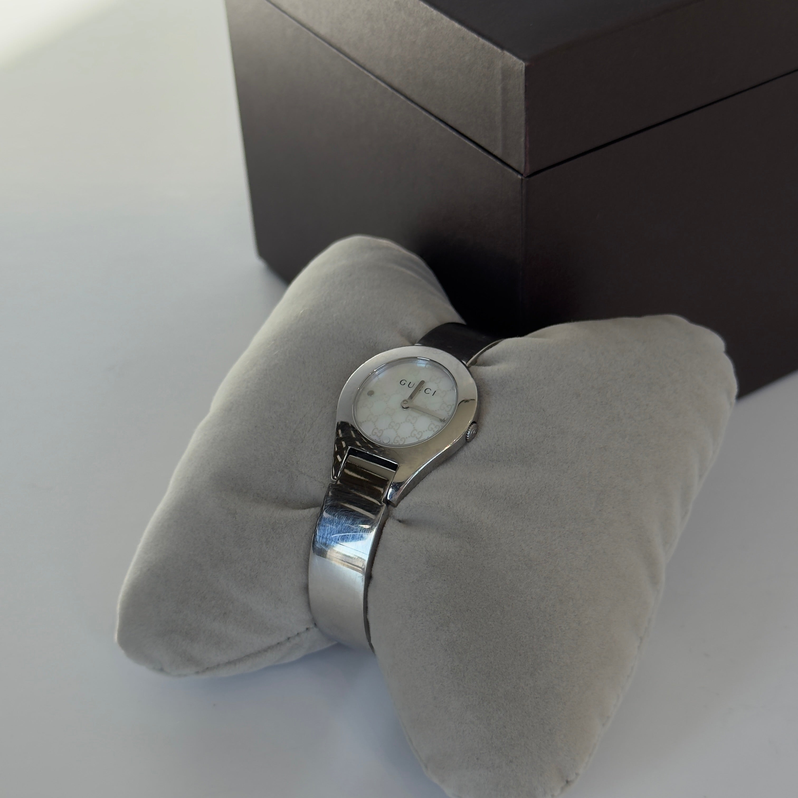 Gucci 6700L Stainless Steel Mother Of Pearl Dial Bangle Watch - Queen May