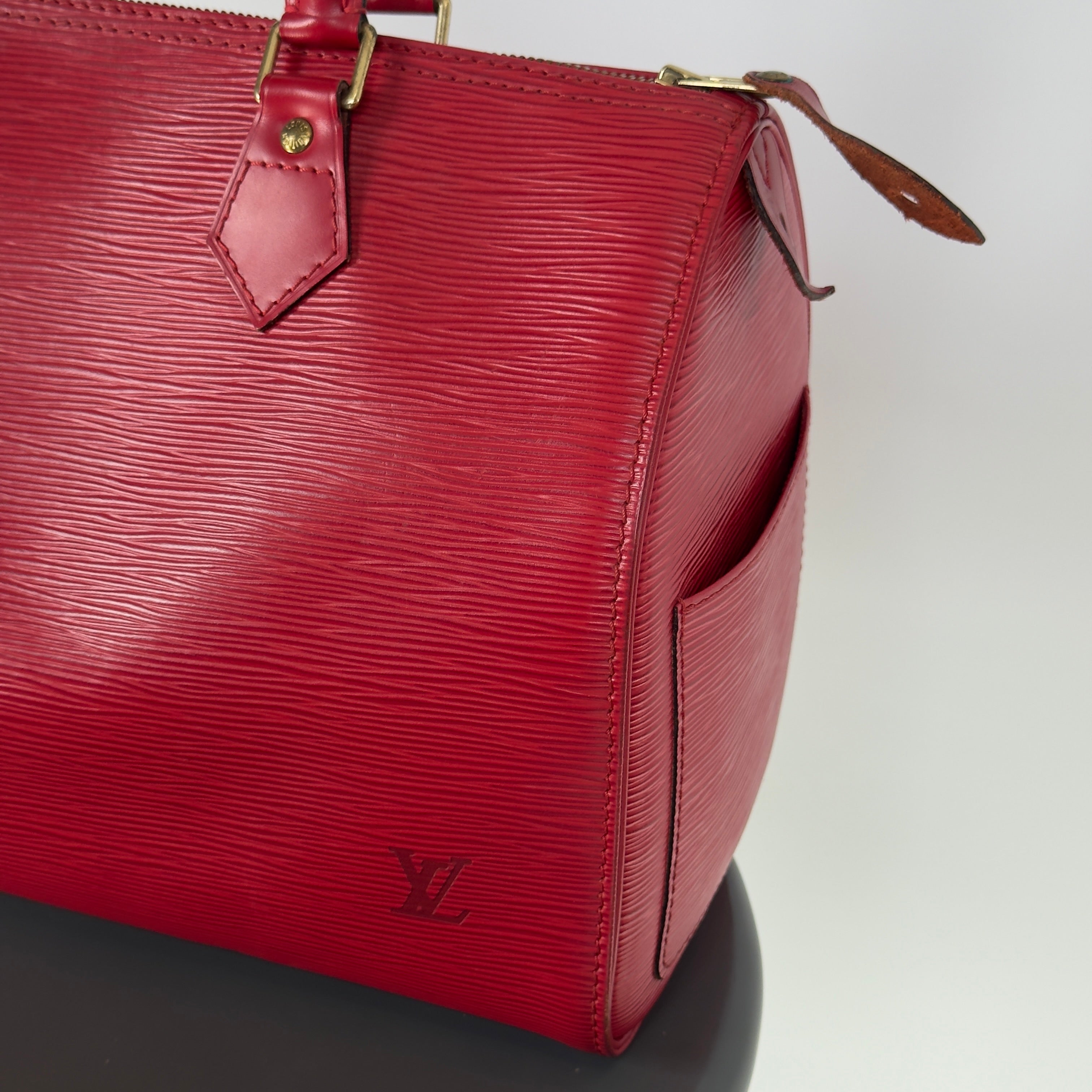 Louis Vuitton Epi Speedy 35 Red - Queen May