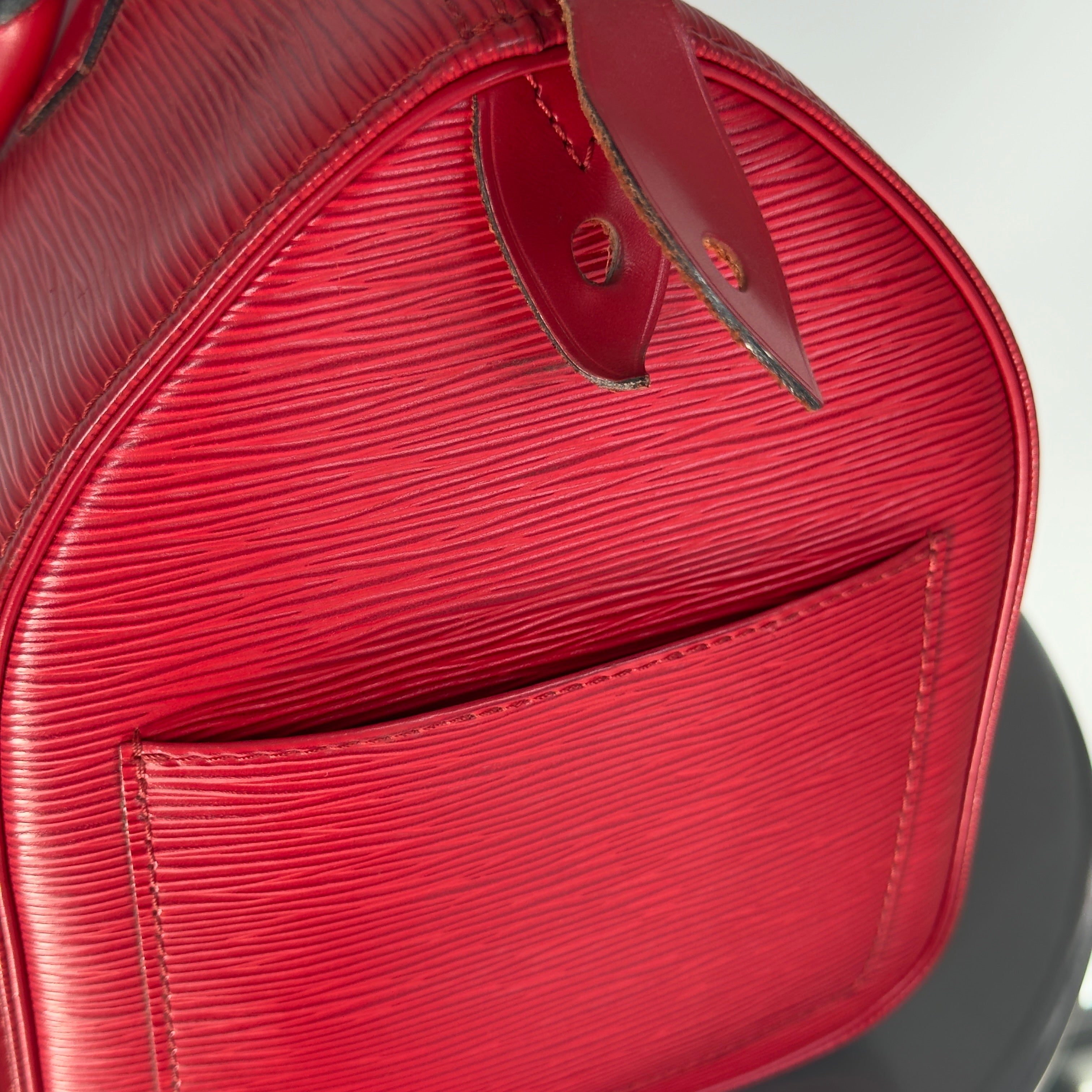 Louis Vuitton Epi Speedy 35 Red - Queen May