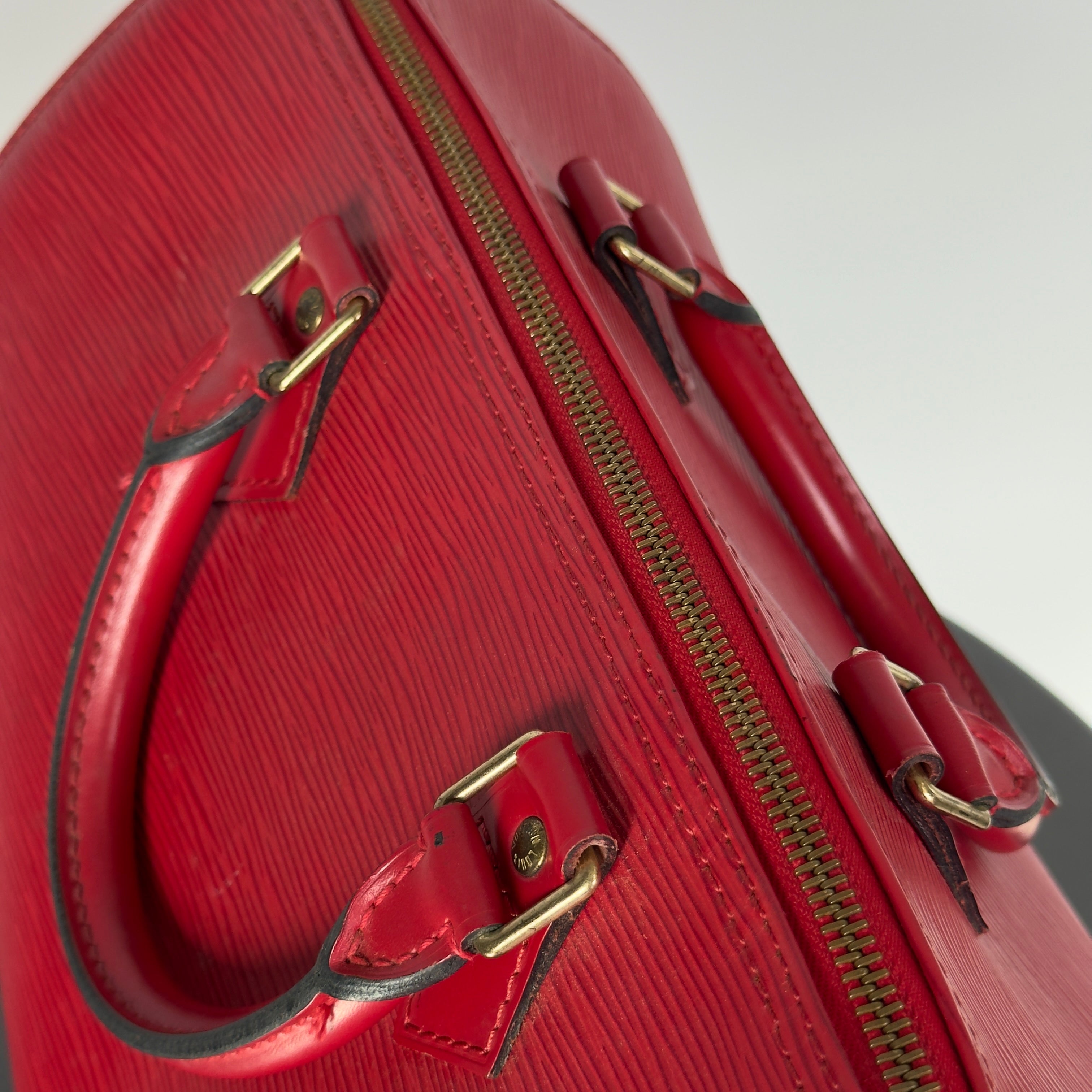 Louis Vuitton Epi Speedy 35 Red - Queen May