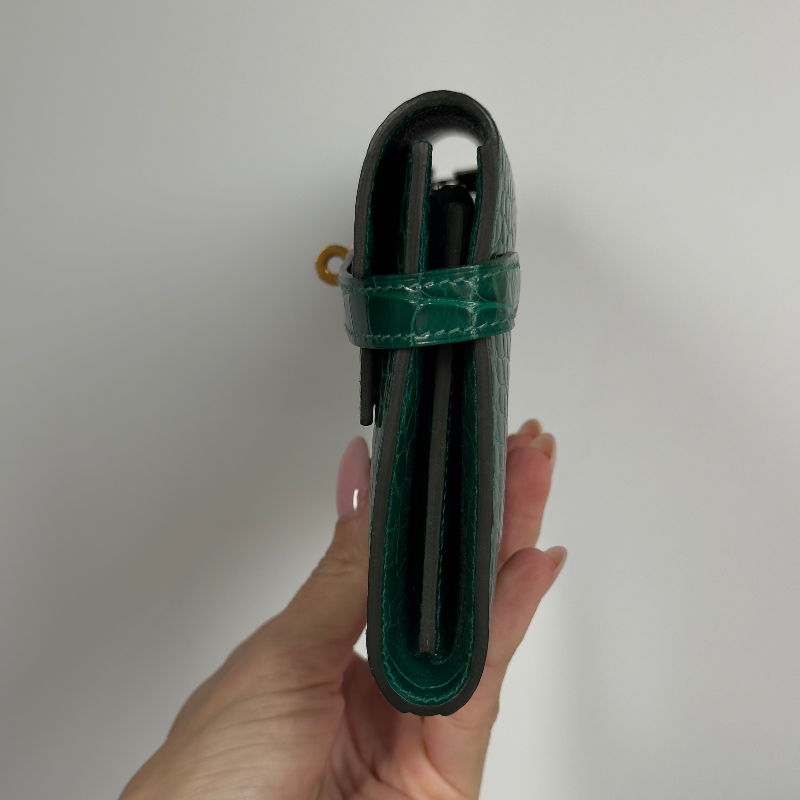 Hermes Kelly Longue Wallet Emerald Shiny Alligator - Queen May