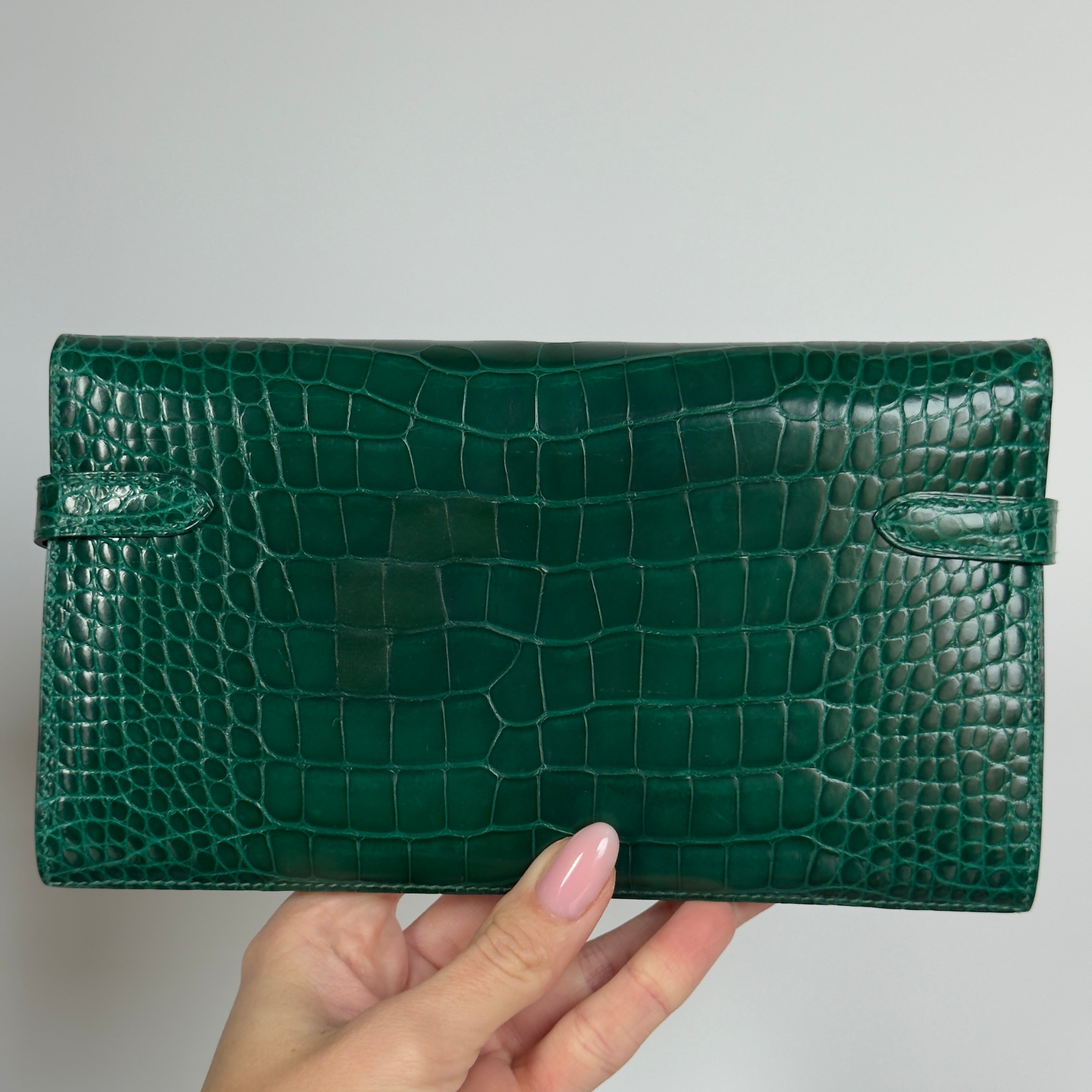 Hermes Kelly Longue Wallet Emerald Shiny Alligator - Queen May
