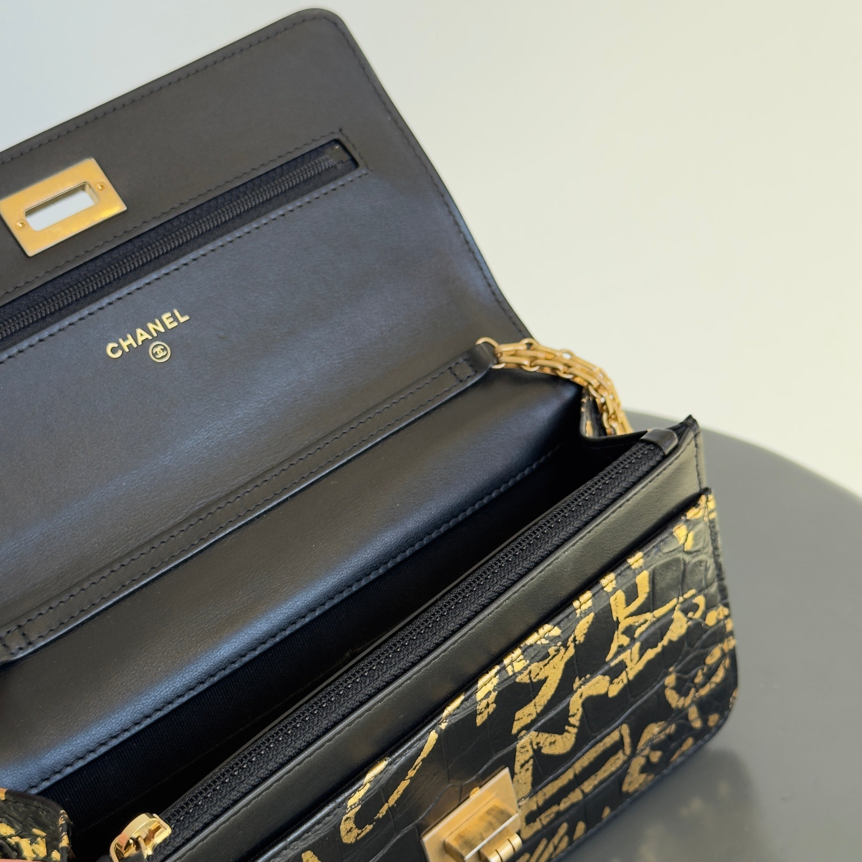 Chanel Paris-New York Graffiti Reissue Wallet On Chain - Queen May