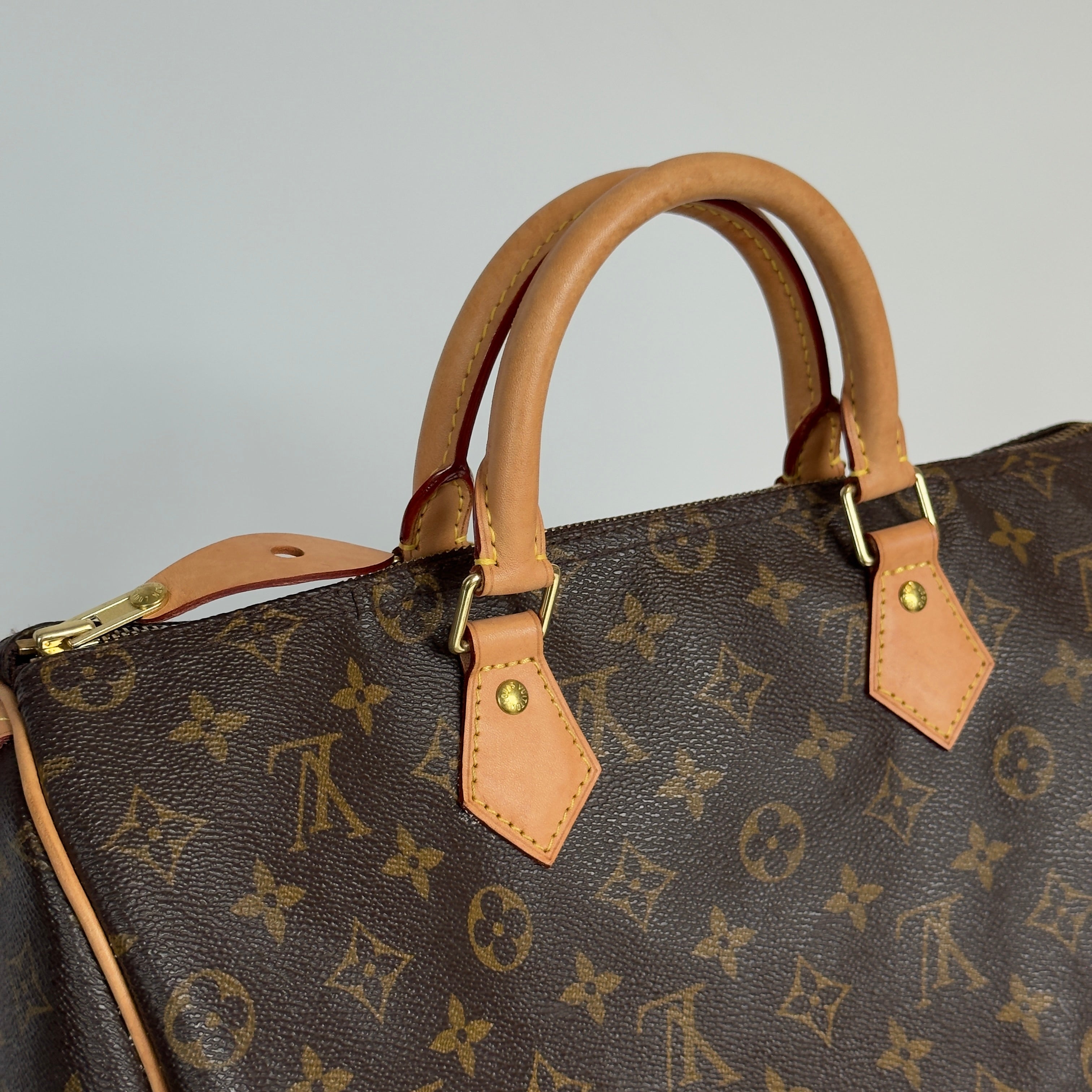 Louis Vuitton Monogram Speedy 35 - Queen May
