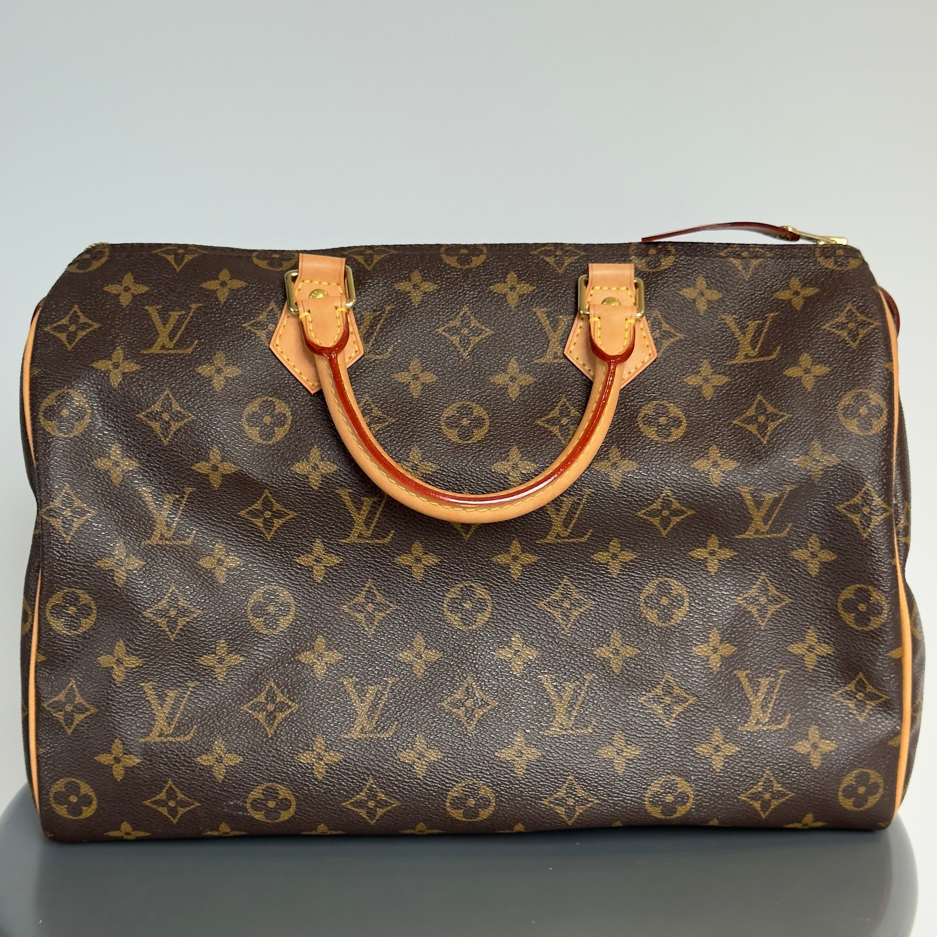 Louis Vuitton Monogram Speedy 35 - Queen May