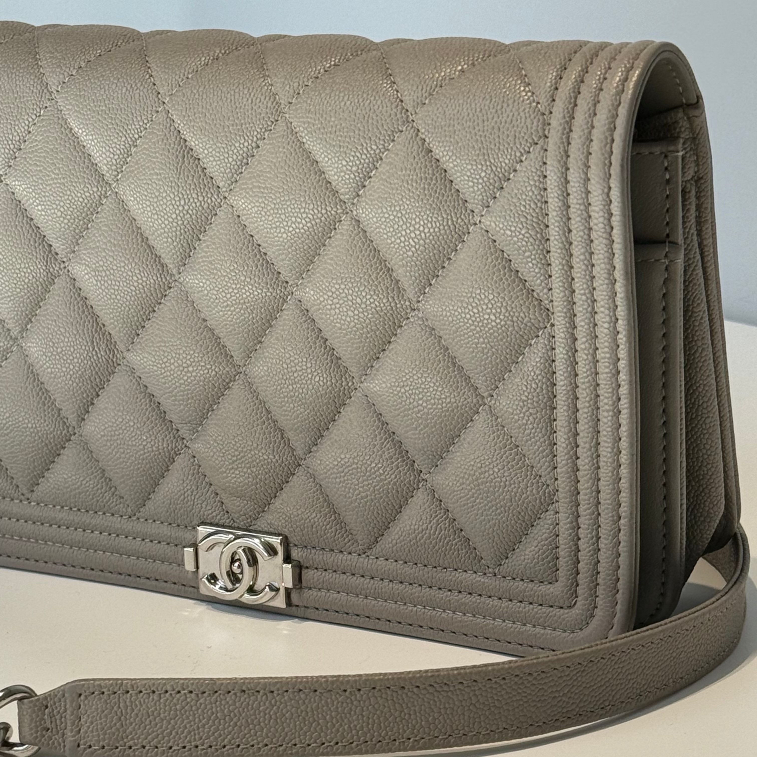 Chanel Caviar Boy Wallet On Chain - Queen May