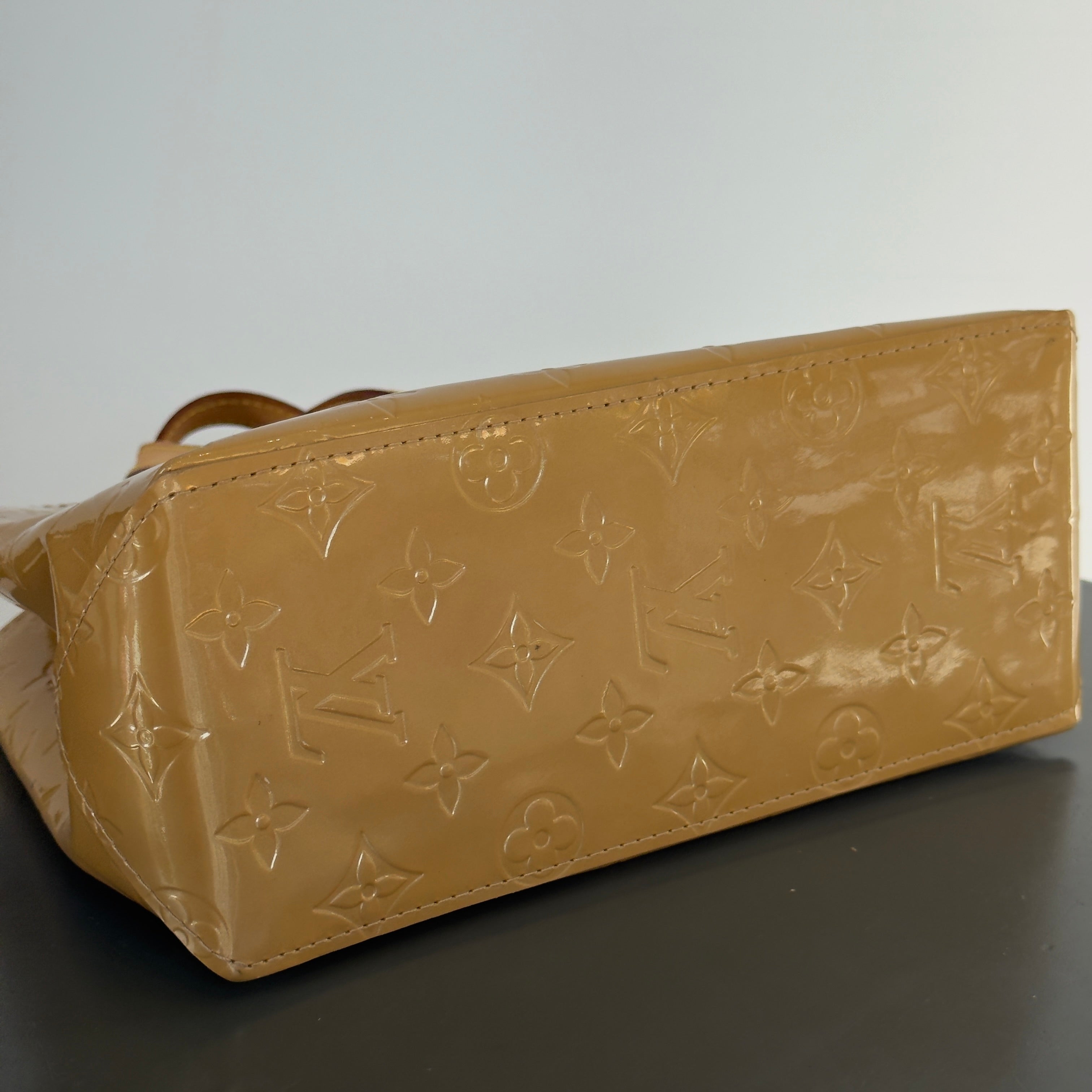 Louis Vuitton Vernis Reade PM Tan - Queen May