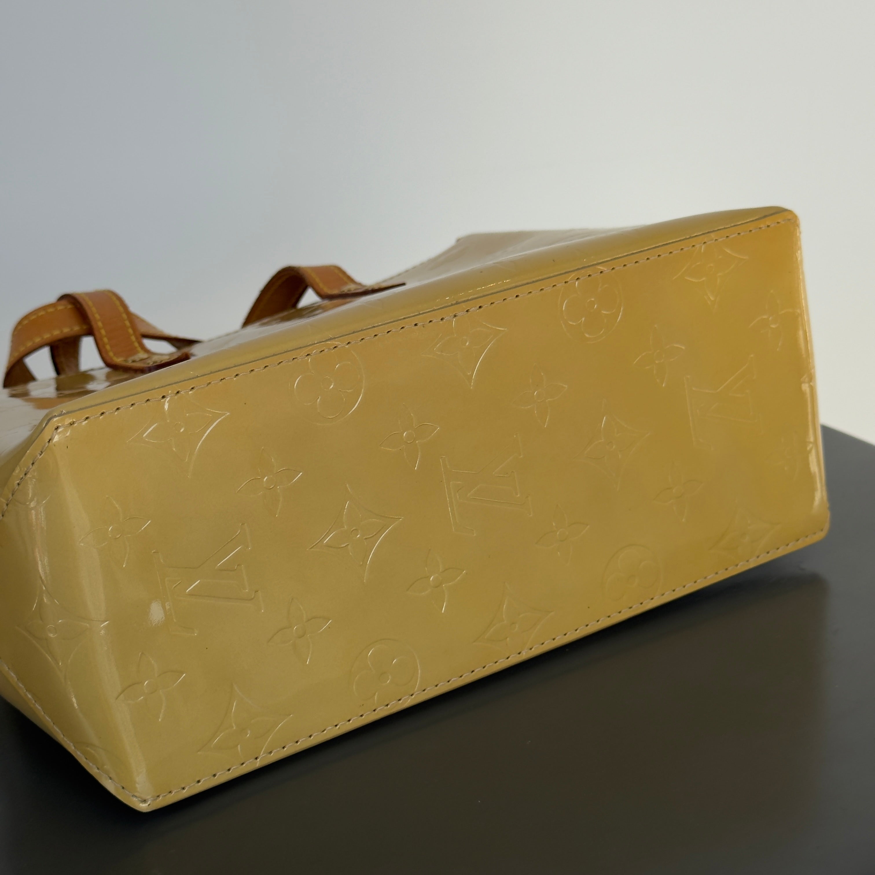 Louis Vuitton Vernis Reade PM Yellow - Queen May