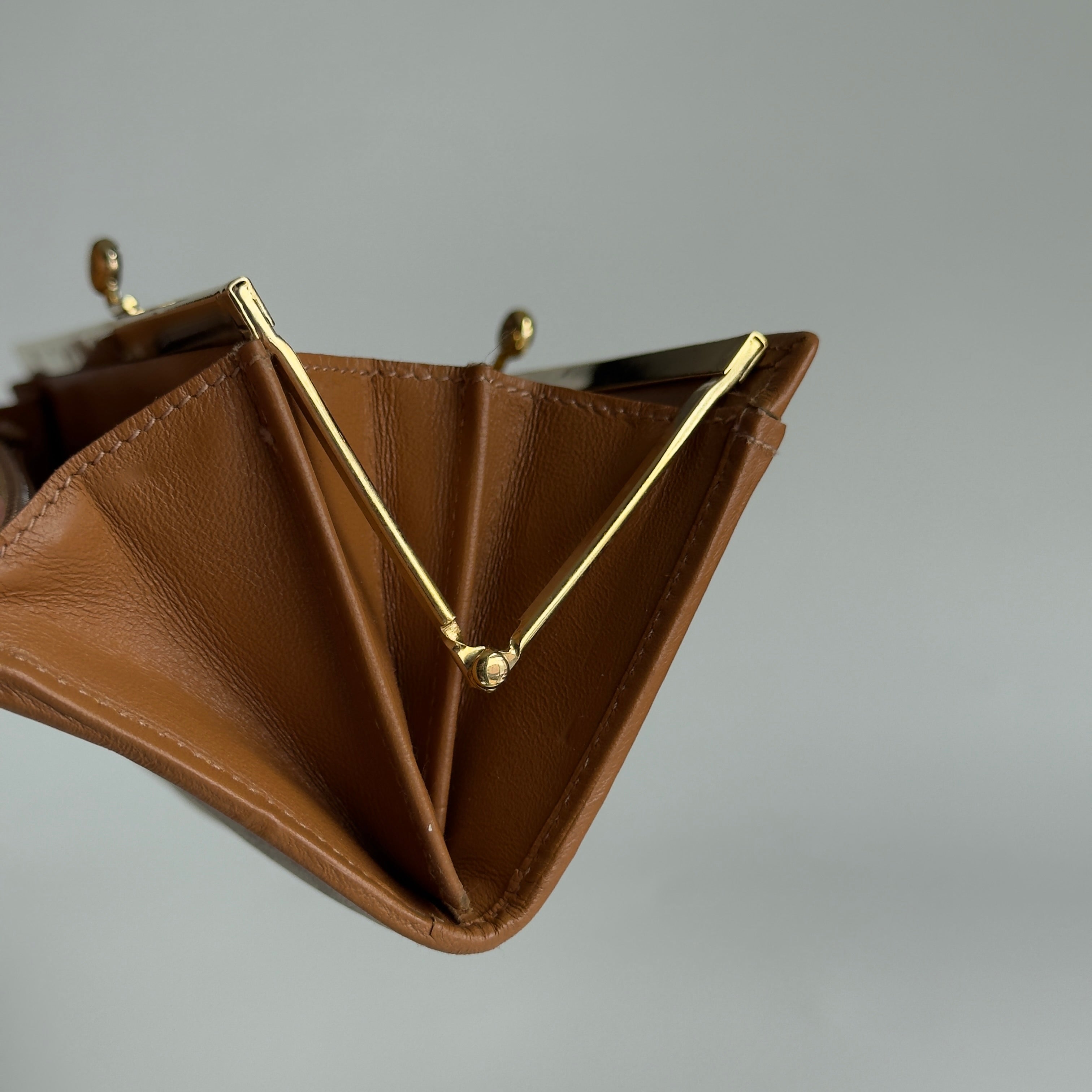 Louis Vuitton Monogram French Kisslock Wallet - Queen May