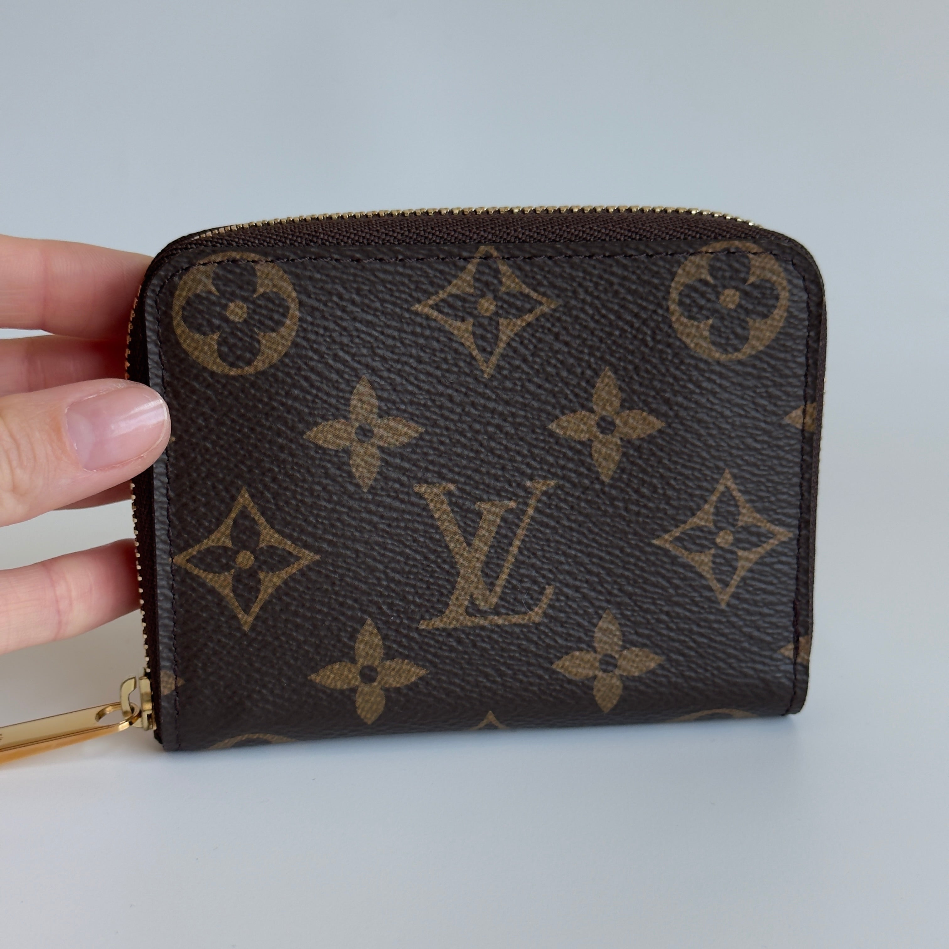 Louis Vuitton Monogram Zippy Wallet - Queen May