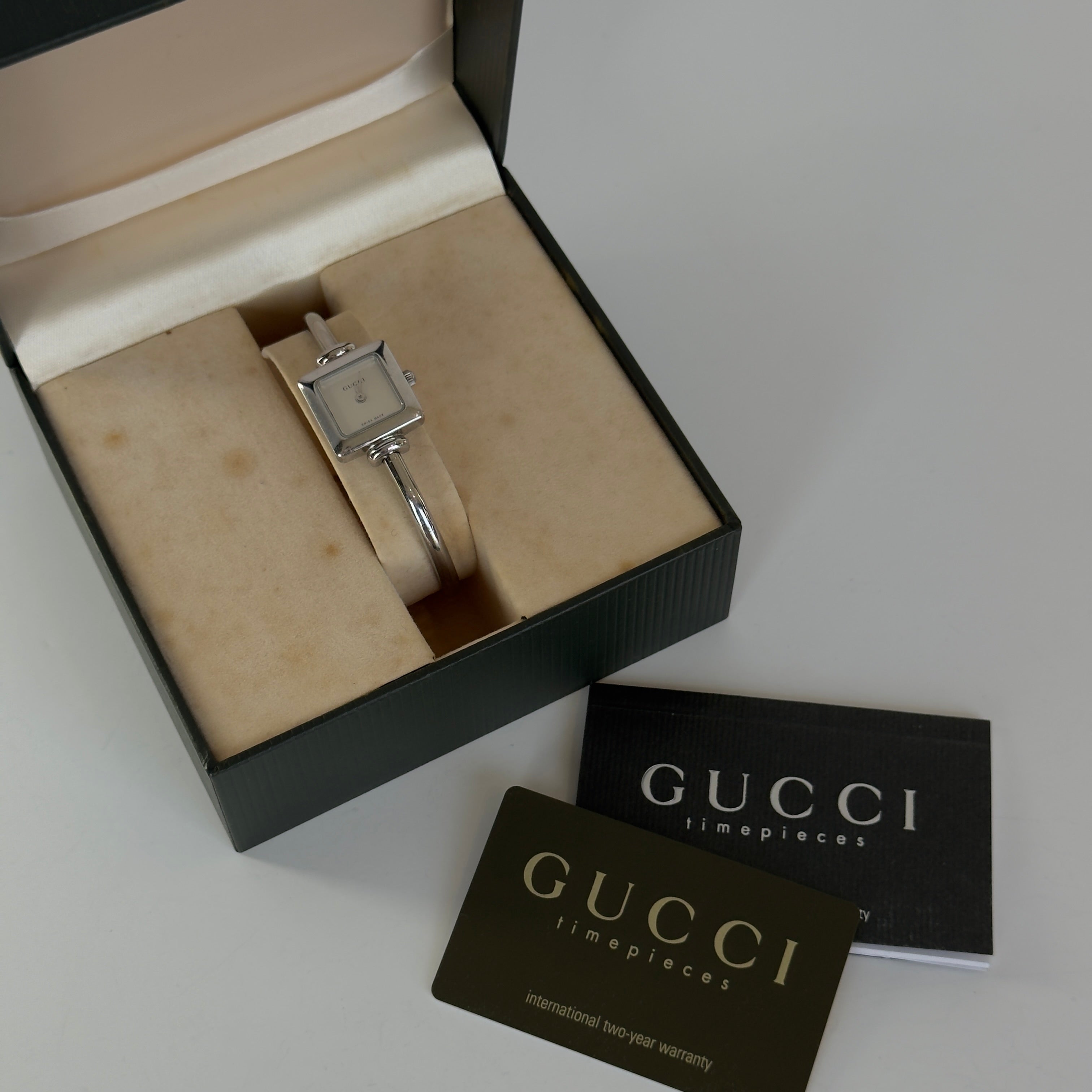 Gucci 1900L Stainless Steel Bangle Watch - Queen May