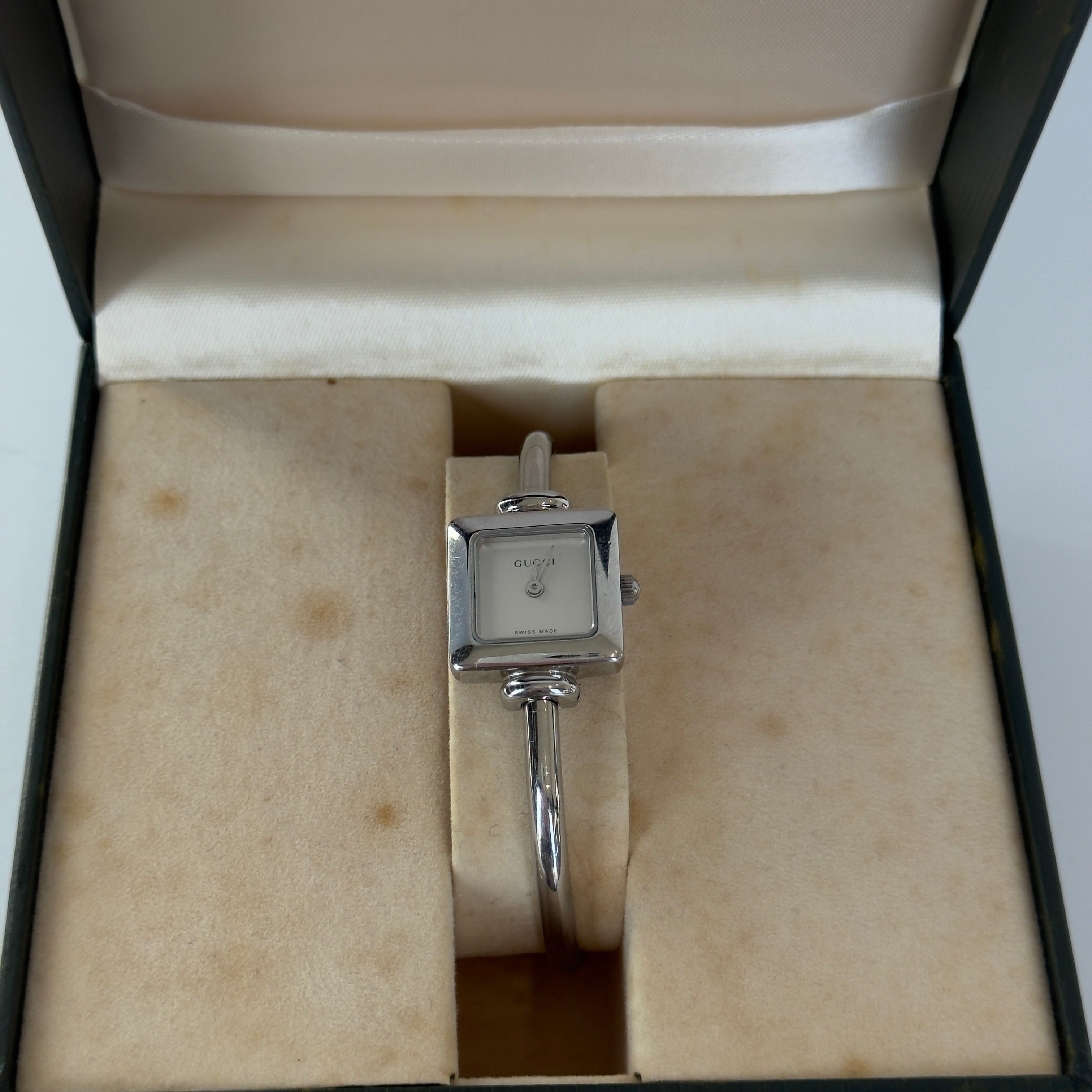Gucci 1900L Stainless Steel Bangle Watch - Queen May
