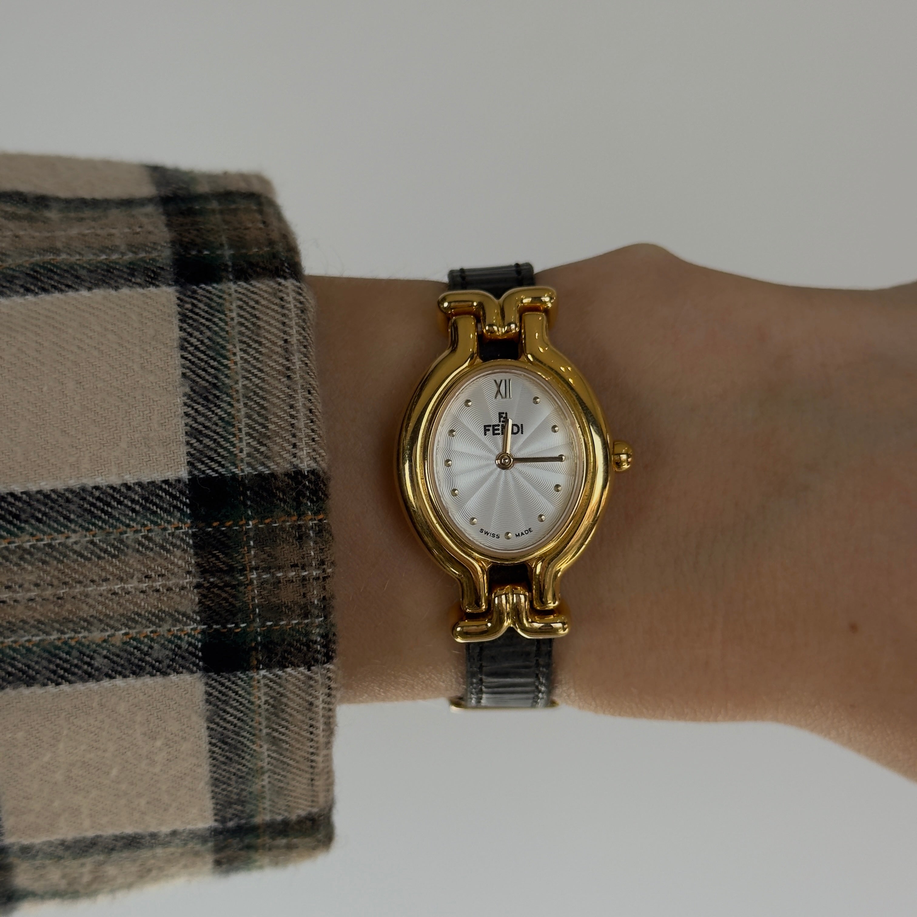 Fendi 640L Chameleon Watch With Interchangeable Straps - Queen May