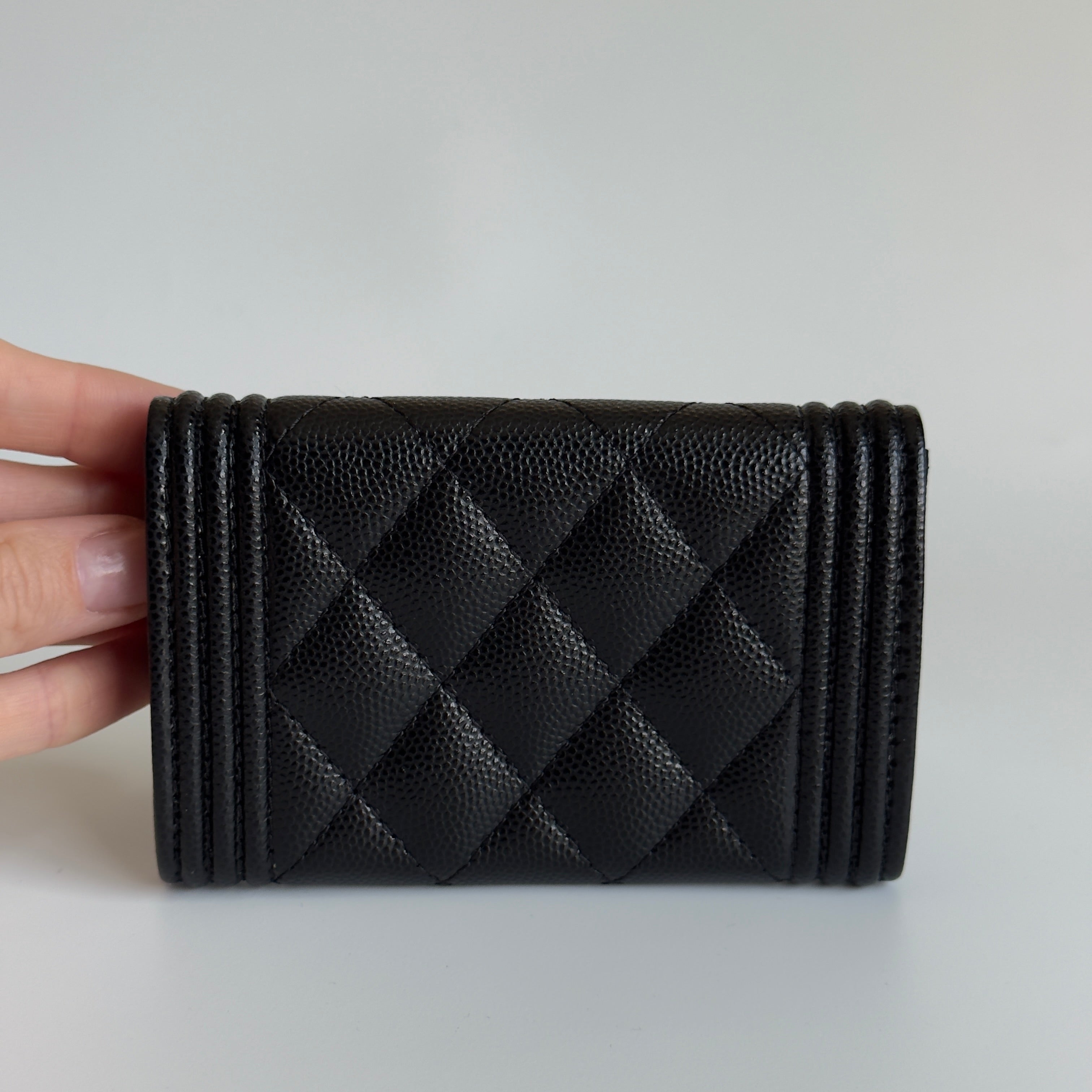 Chanel Boy Flap Card Holder Black - Queen May