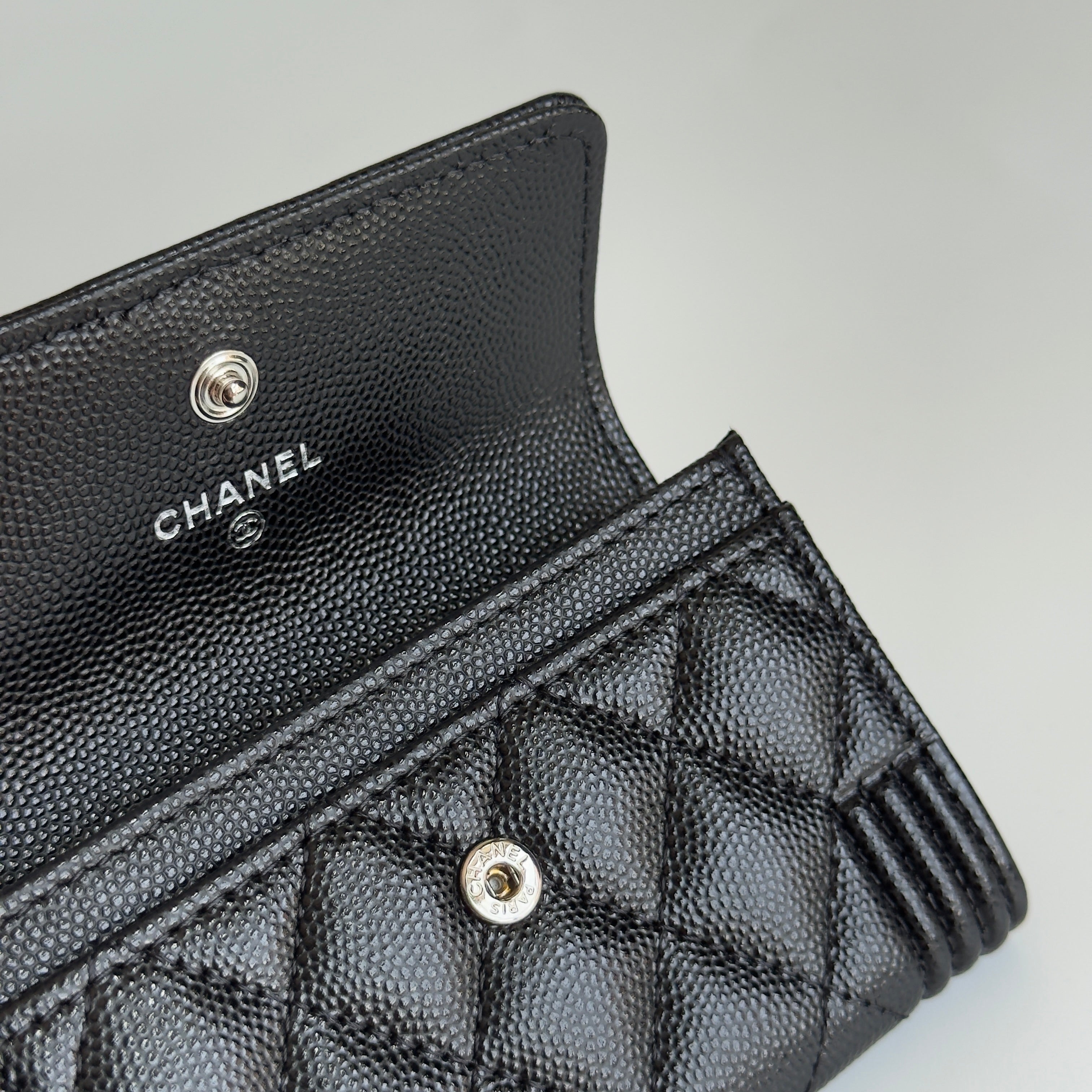 Chanel Boy Flap Card Holder Black - Queen May