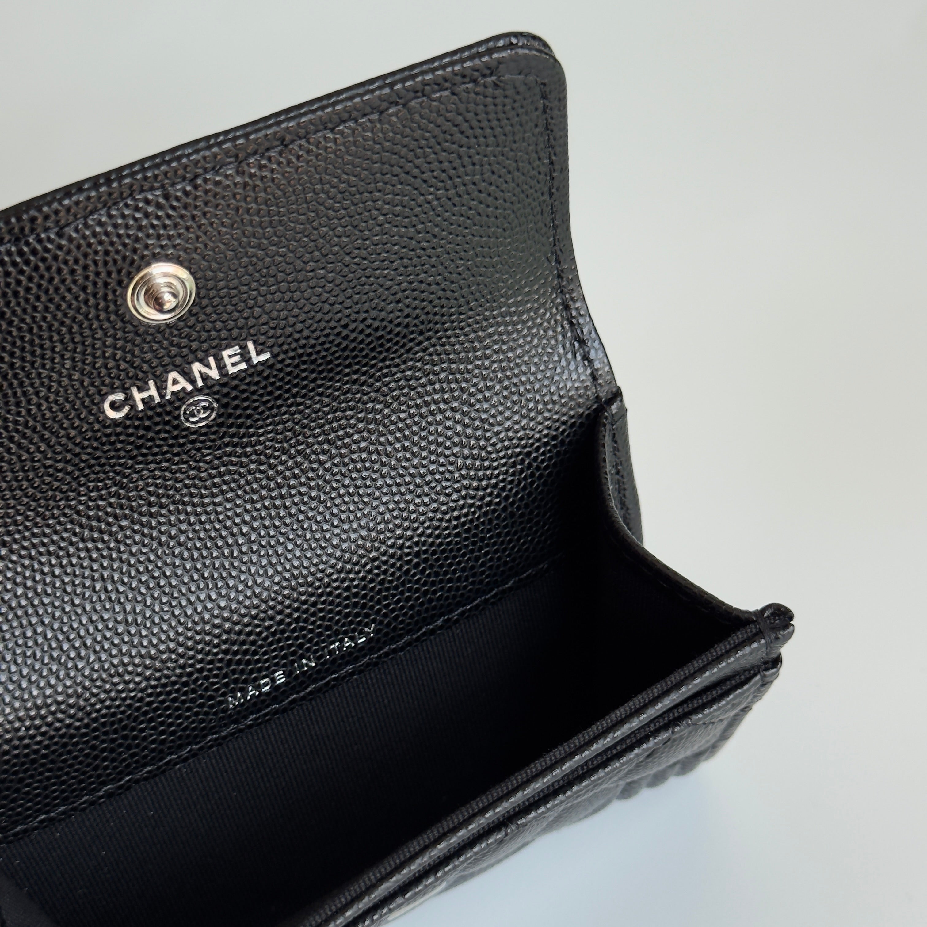 Chanel Boy Flap Card Holder Black - Queen May