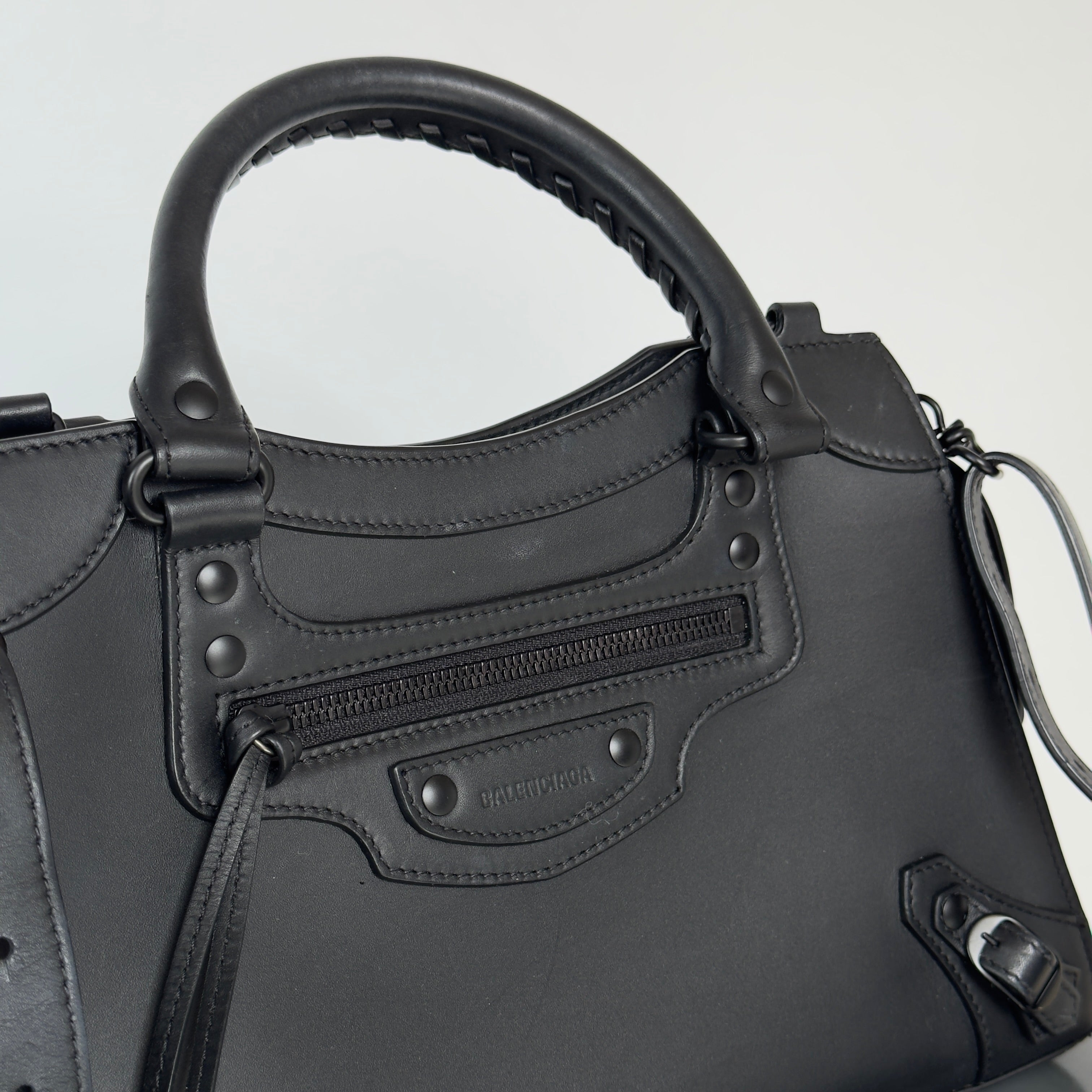 Balenciaga Leather Neo Classic City Bag - Queen May