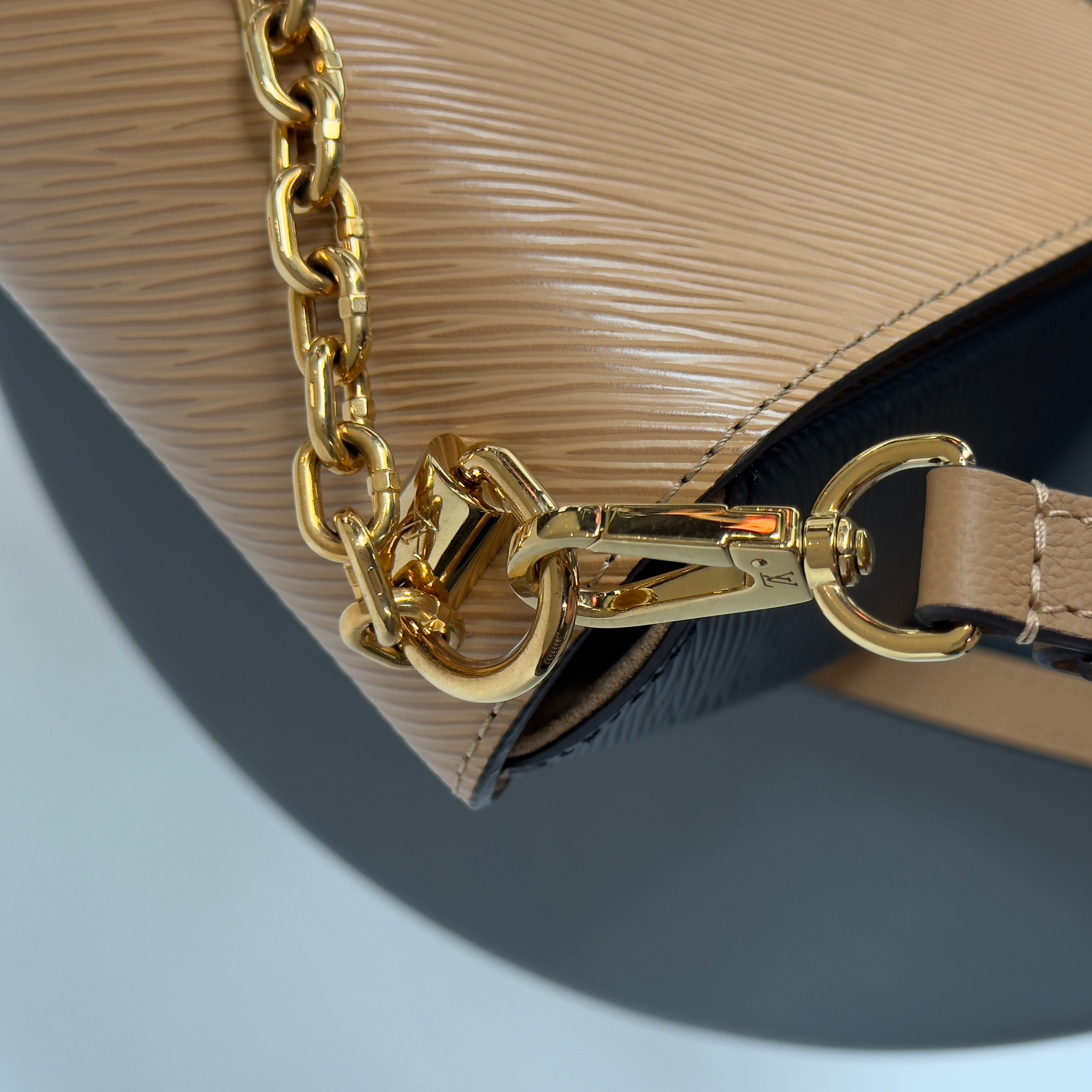 Louis Vuitton Epi Leather Twist MM Camel - Queen May