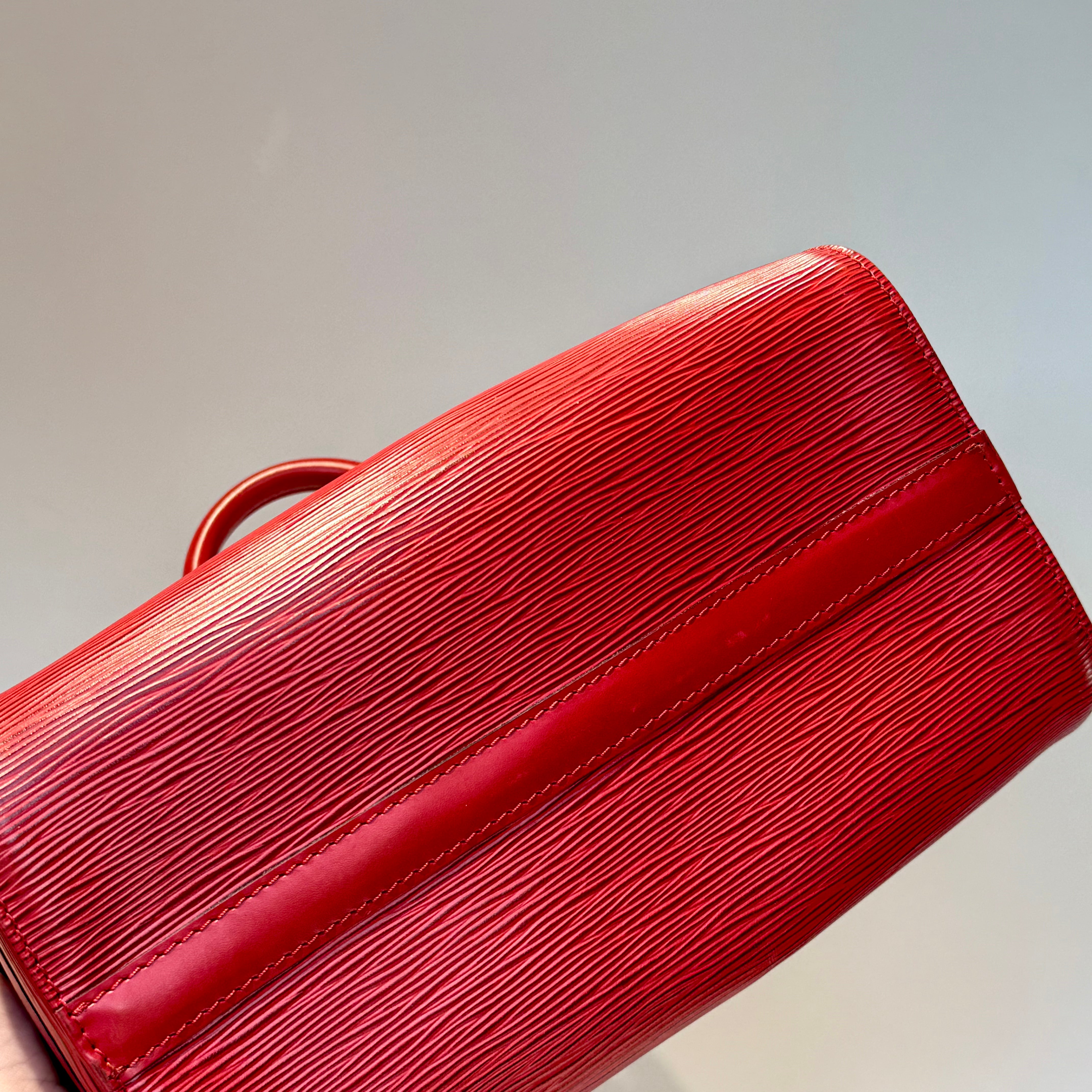 Louis Vuitton Epi Leather Speedy 30 Red - Queen May