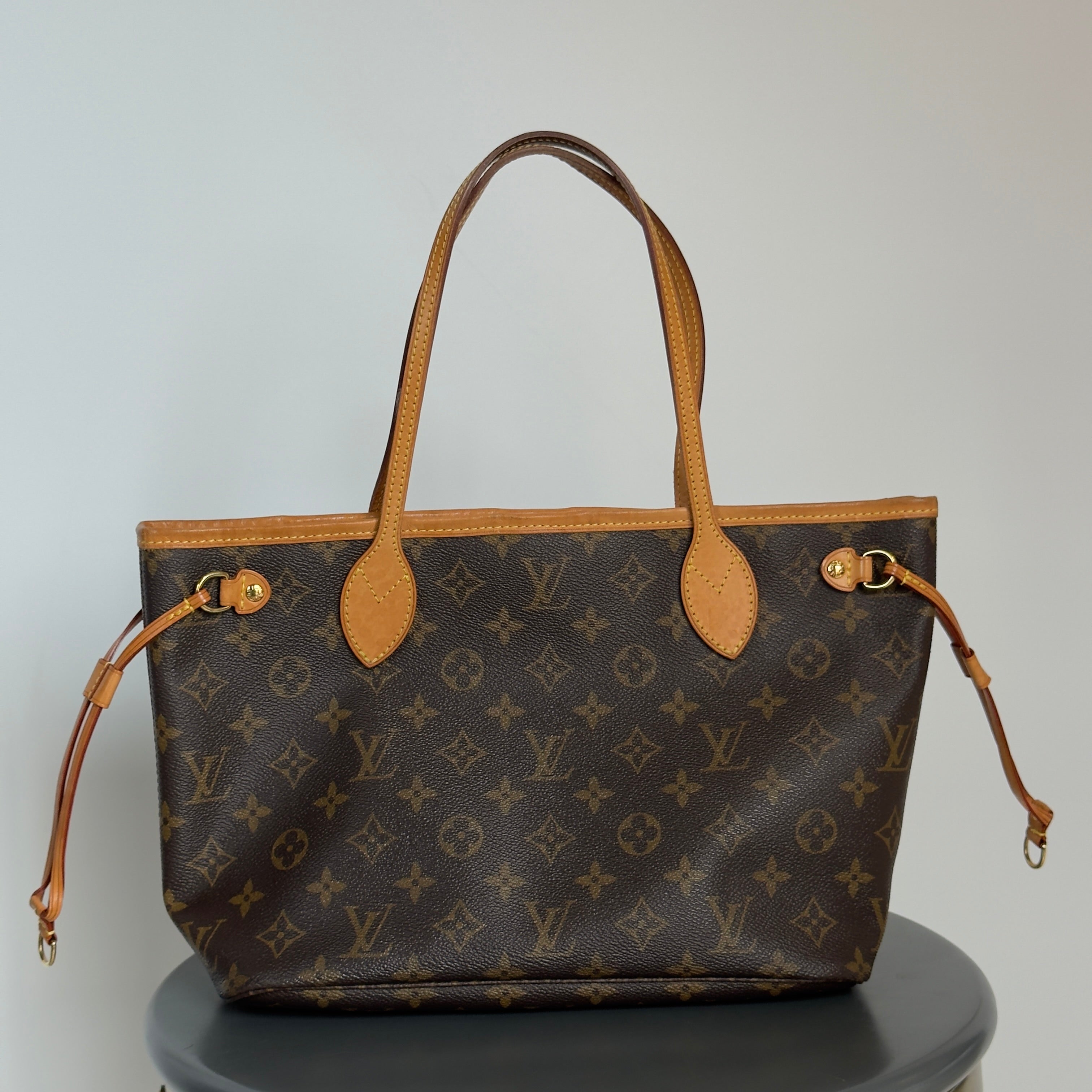Louis Vuitton Monogram Neverfull PM - Queen May