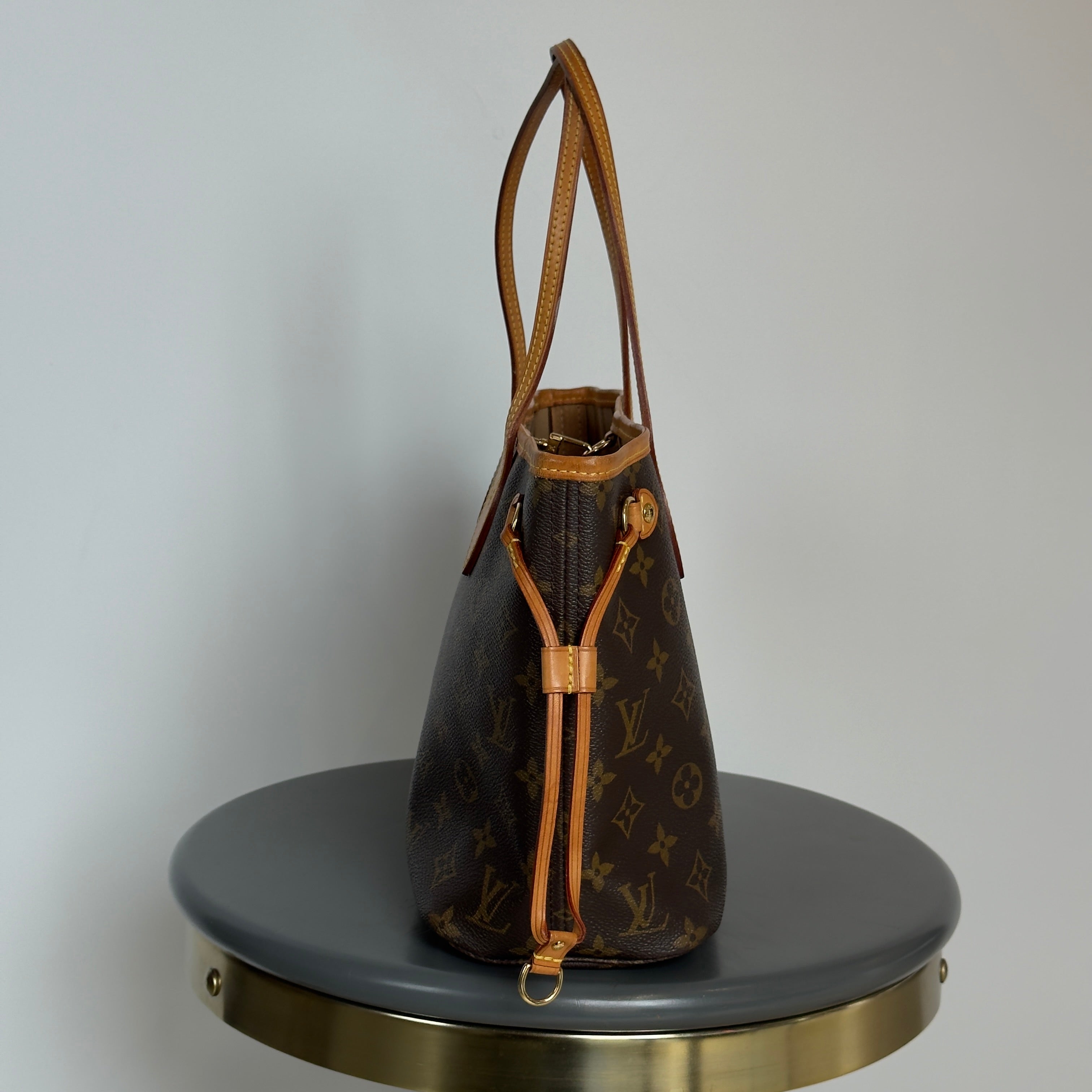 Louis Vuitton Monogram Neverfull PM - Queen May