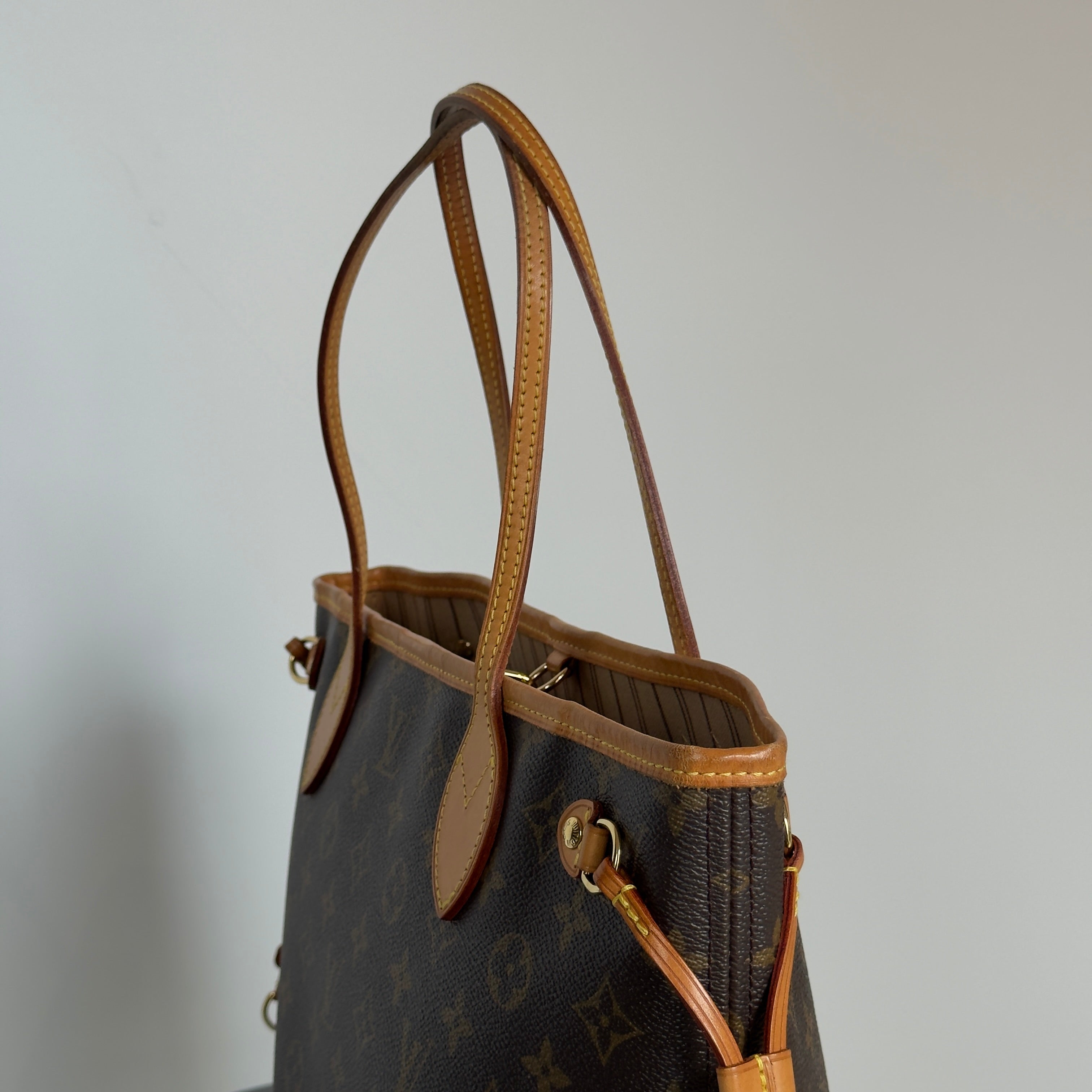 Louis Vuitton Monogram Neverfull PM - Queen May
