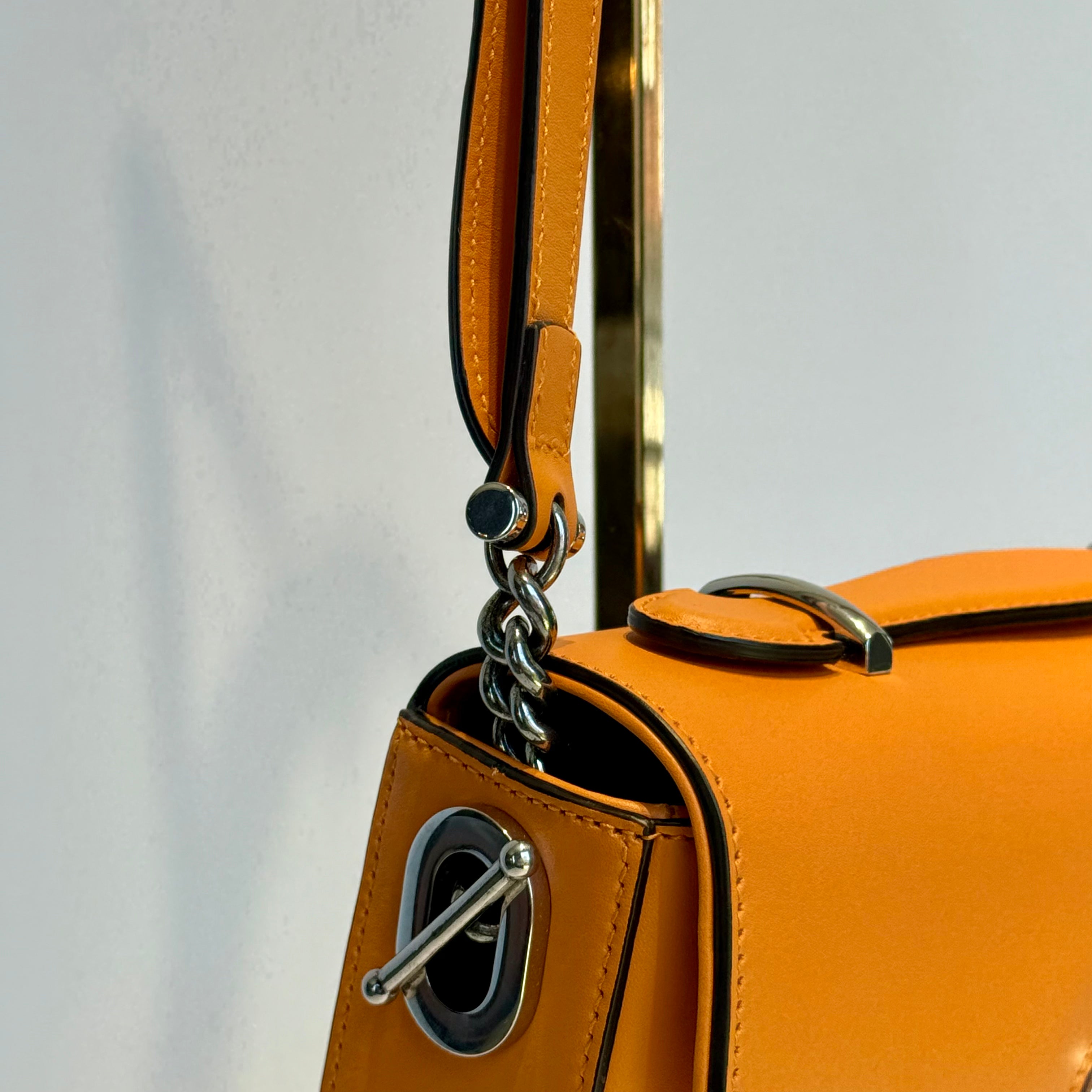 Gucci Petite GG Mini Shoulder Bag Orange - Queen May