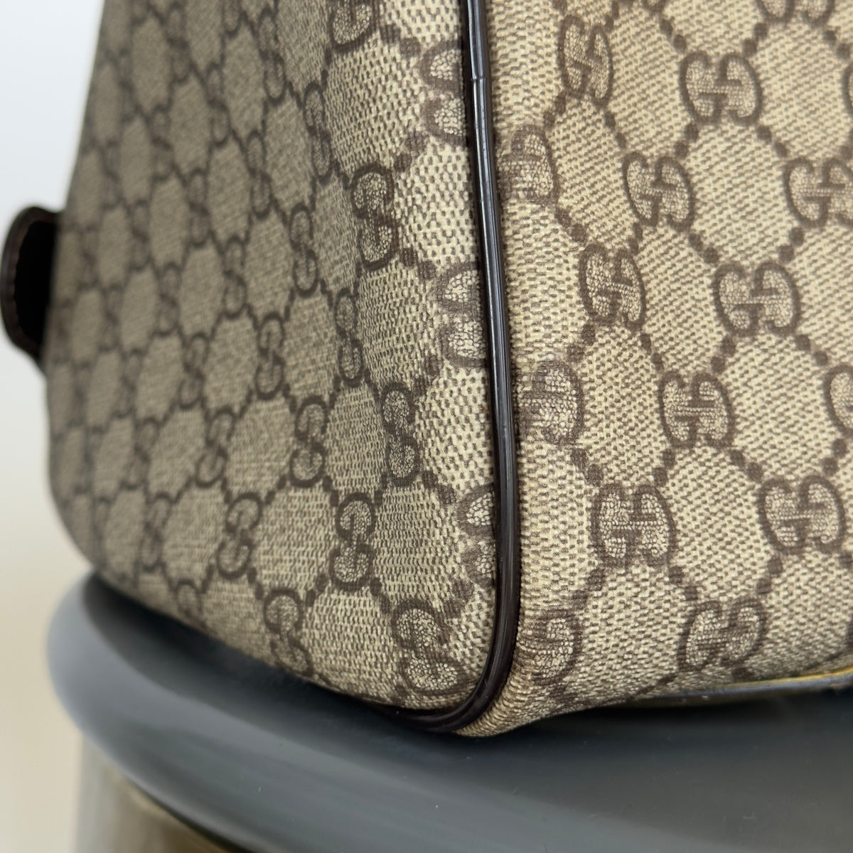 Gucci GG Supreme Hearts Medium Joy Boston Bag - Queen May