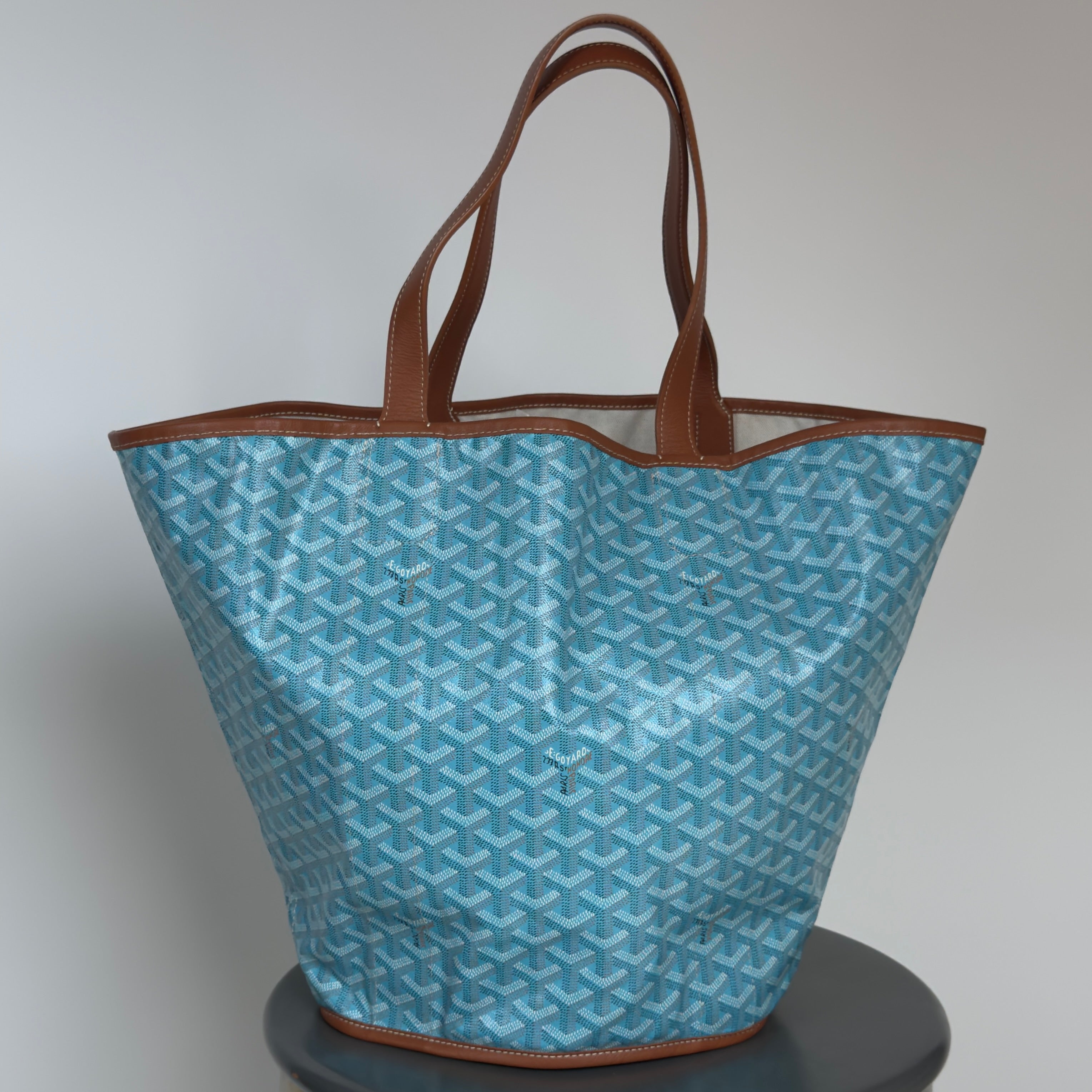 Limited Edition Goyard Belharra Reversible MM Turquoise - Queen May