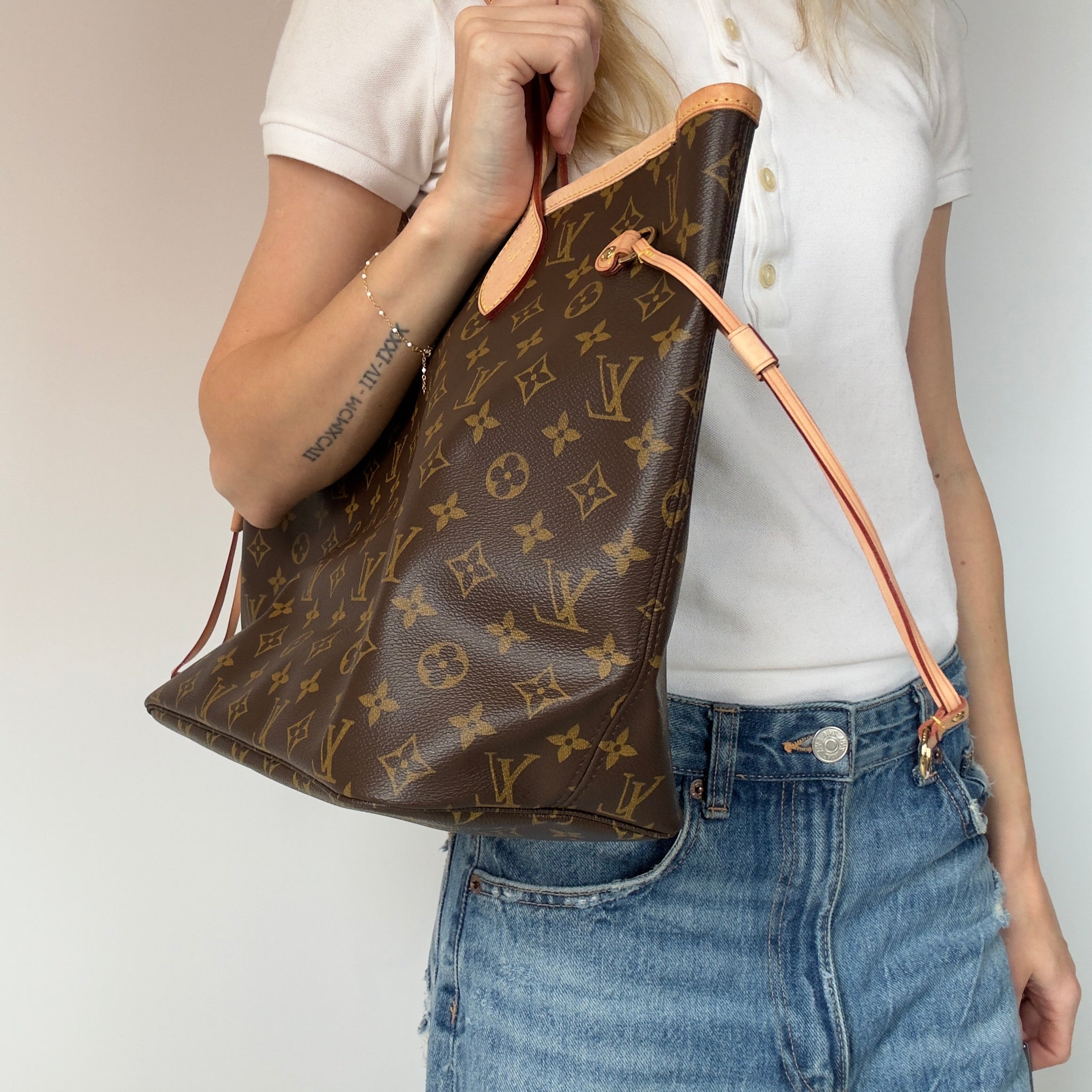 Louis Vuitton Monogram Neverfull MM - Queen May