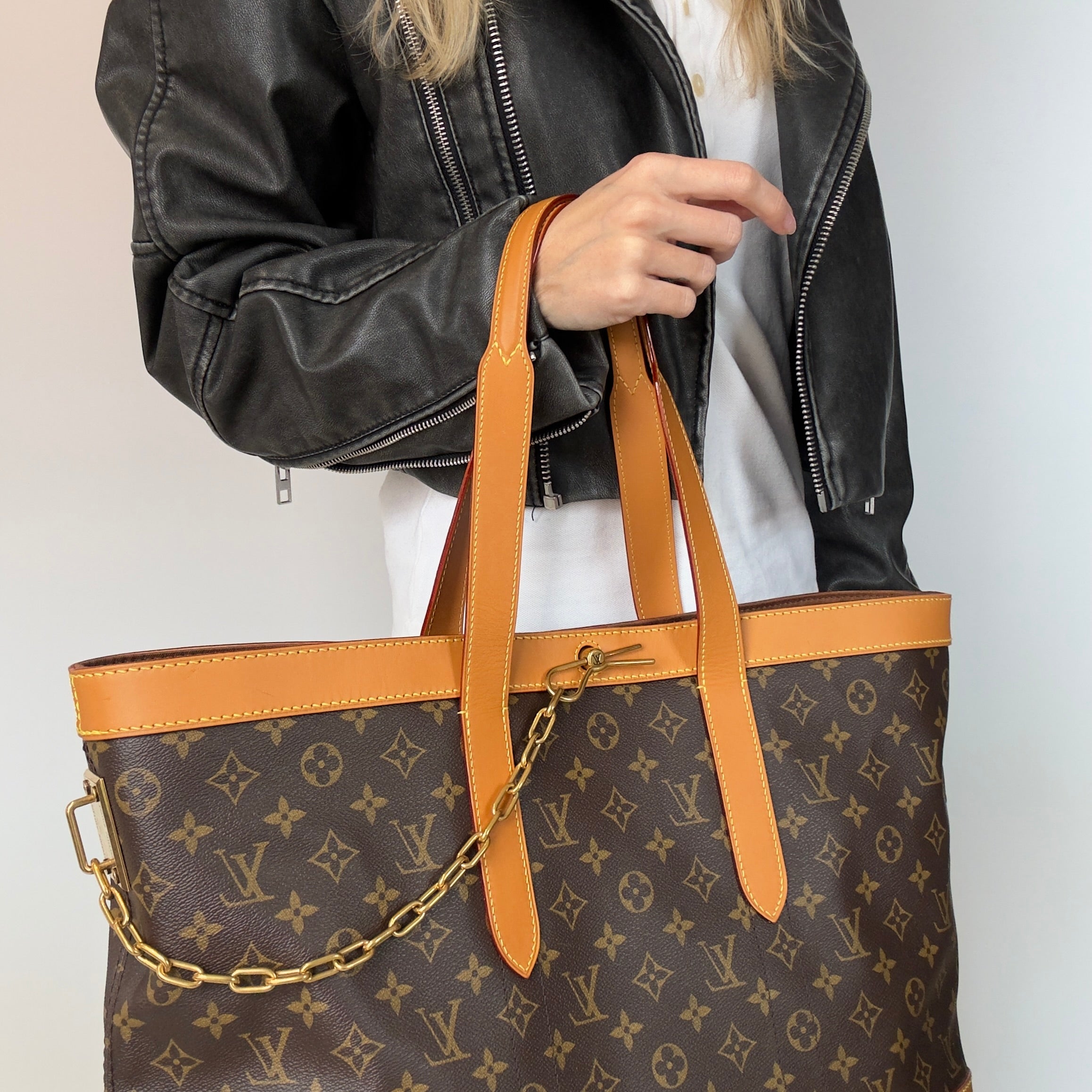 Louis Vuitton Cabas Voyage Tote Monogram Canvas - Queen May
