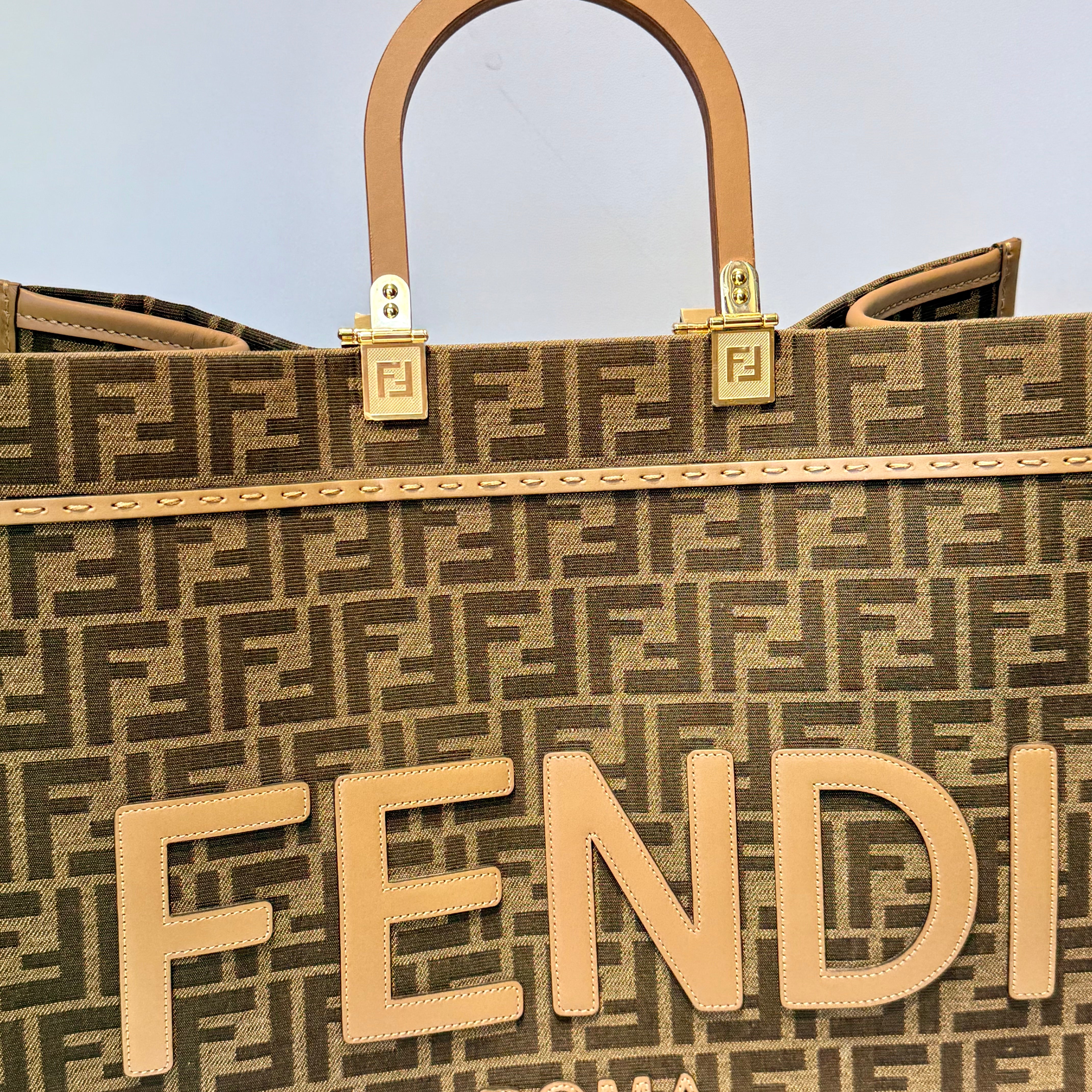 Fendi Zucca FF Sunshine Large 2022 - Queen May