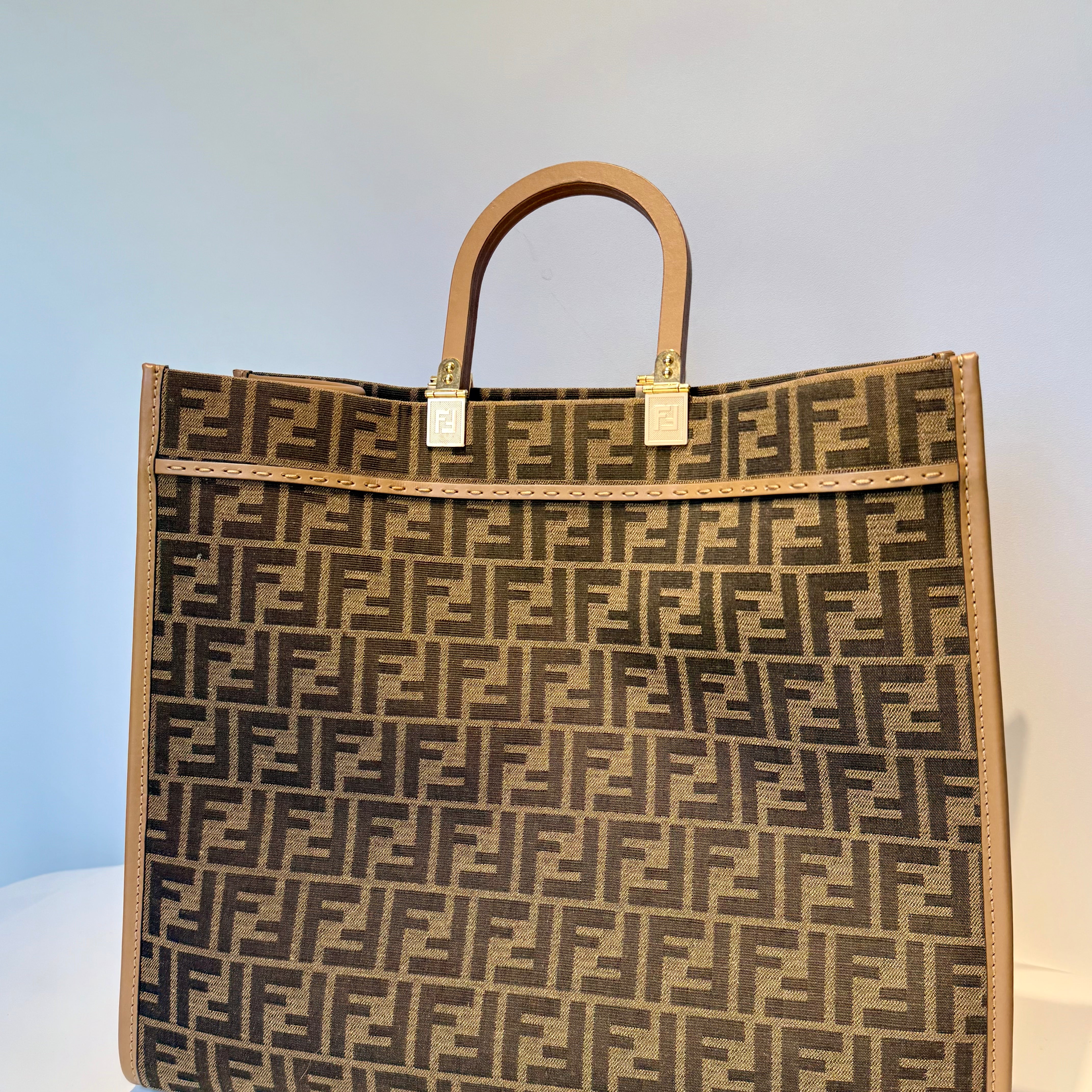Fendi Zucca FF Sunshine Large 2022 - Queen May