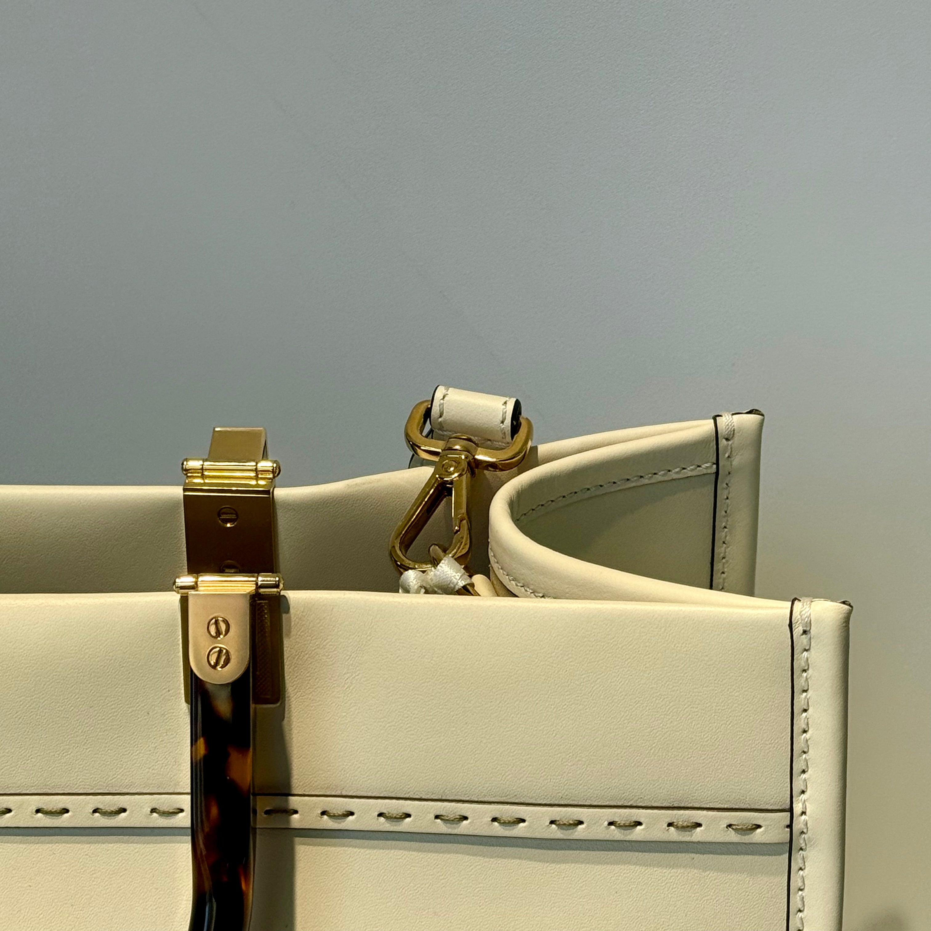 Fendi Leather Sunshine Medium - Queen May